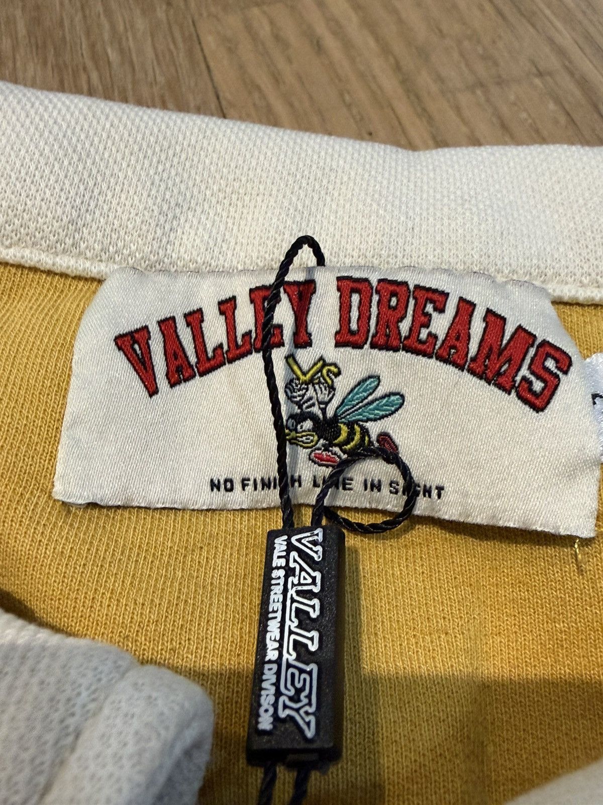 Vale Vale rugby “honey” size small - (yellow) Size US S / EU 44-46 / 1 - 4 Thumbnail