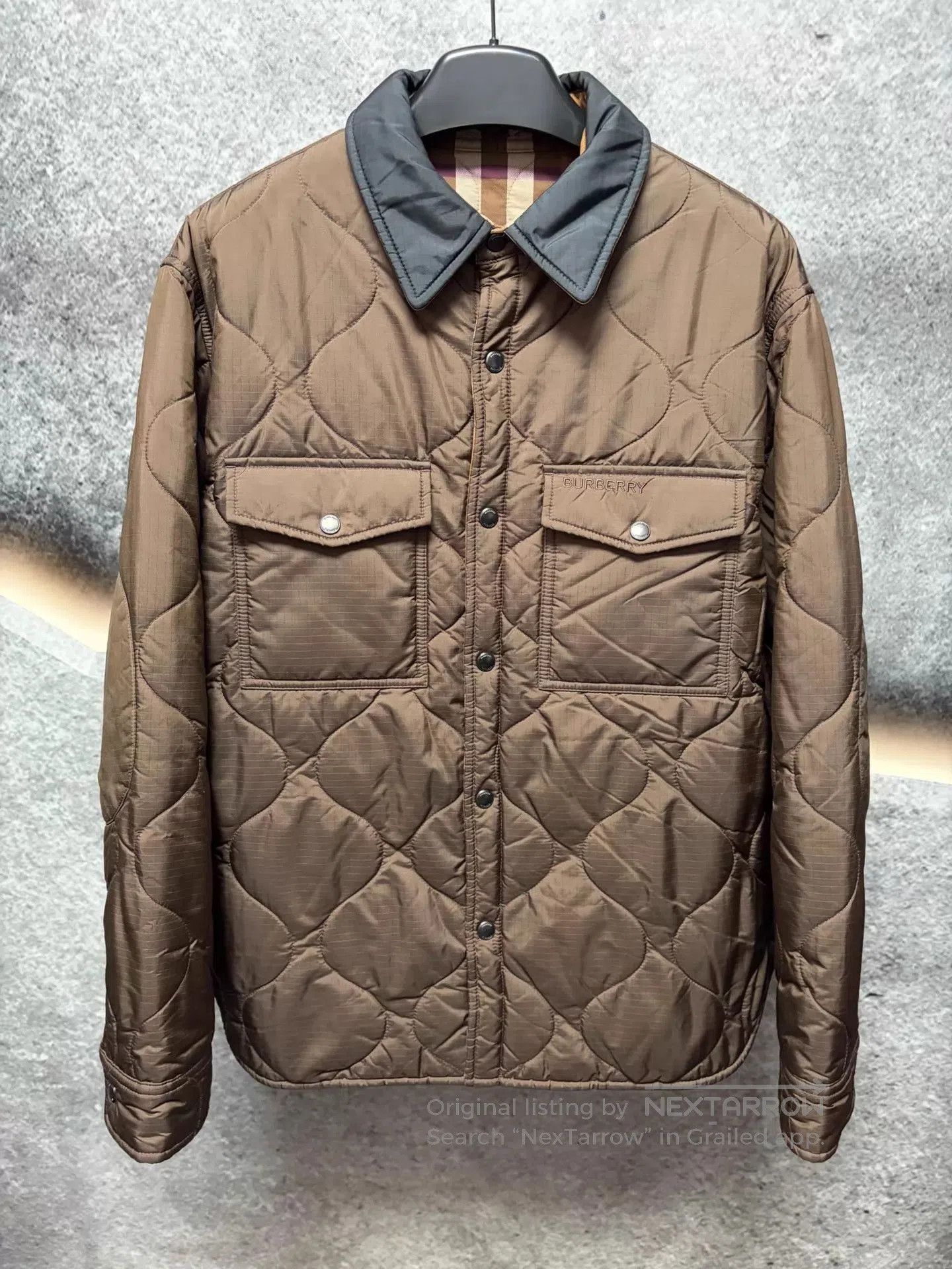 Burberry Brown Quilted Jacket with Button Front - Size L. Size US L / EU 52-54 / 3 - 1 Thumbnail