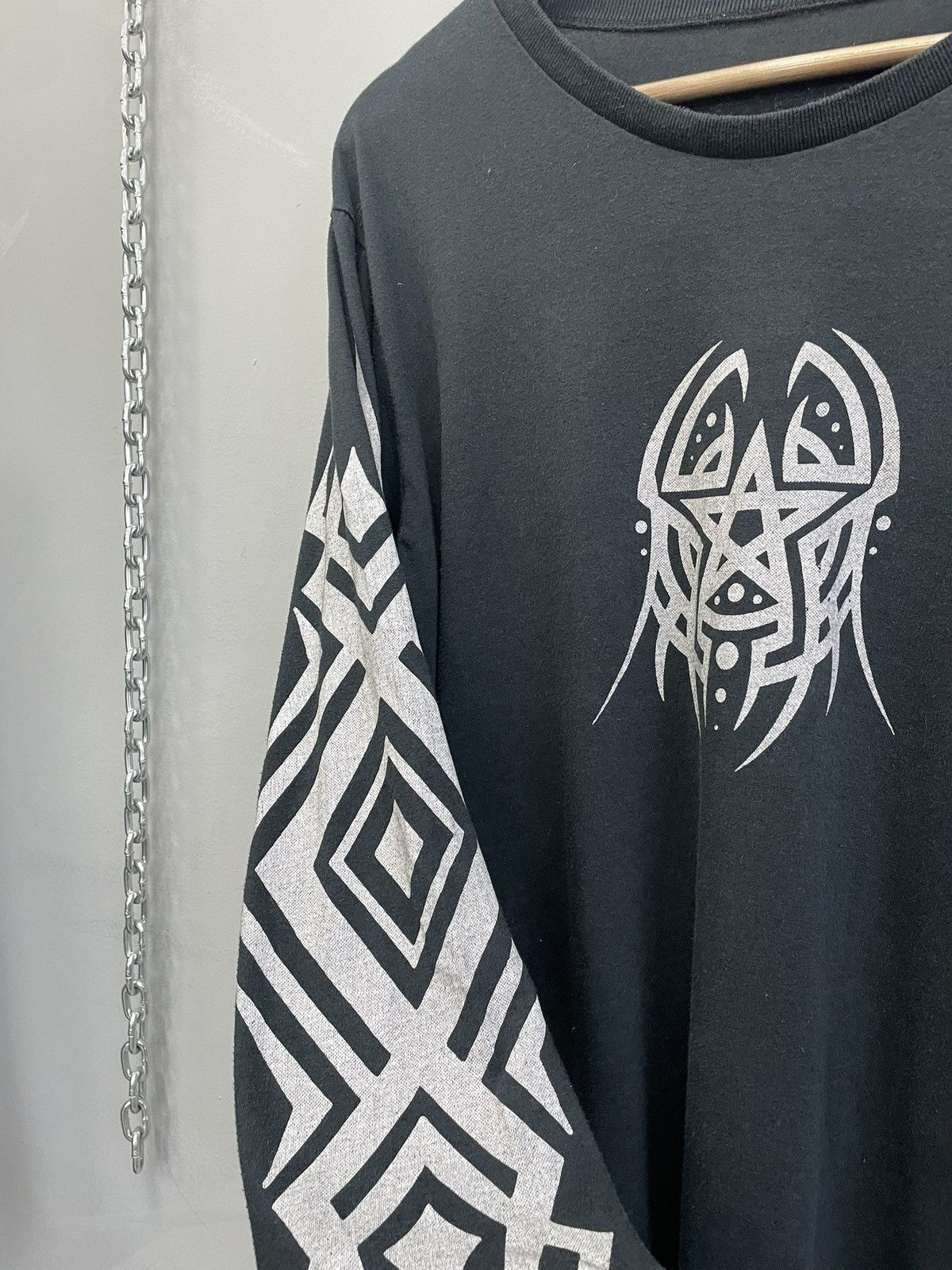 Hysteric Glamour Tribal graphic long sleeve black goth Y2K hysteric glamour Size US M / EU 48-50 / 2 - 10 Thumbnail
