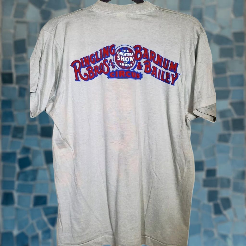 Vintage VINTAGE Ringling Brothers and Barnum & Bailey Circus Clown T-Shirt Adult L Gray Silk Screen Front and Back 80s Shirt Unisex Mens Womens Size US L / EU 52-54 / 3 - 1 Thumbnail
