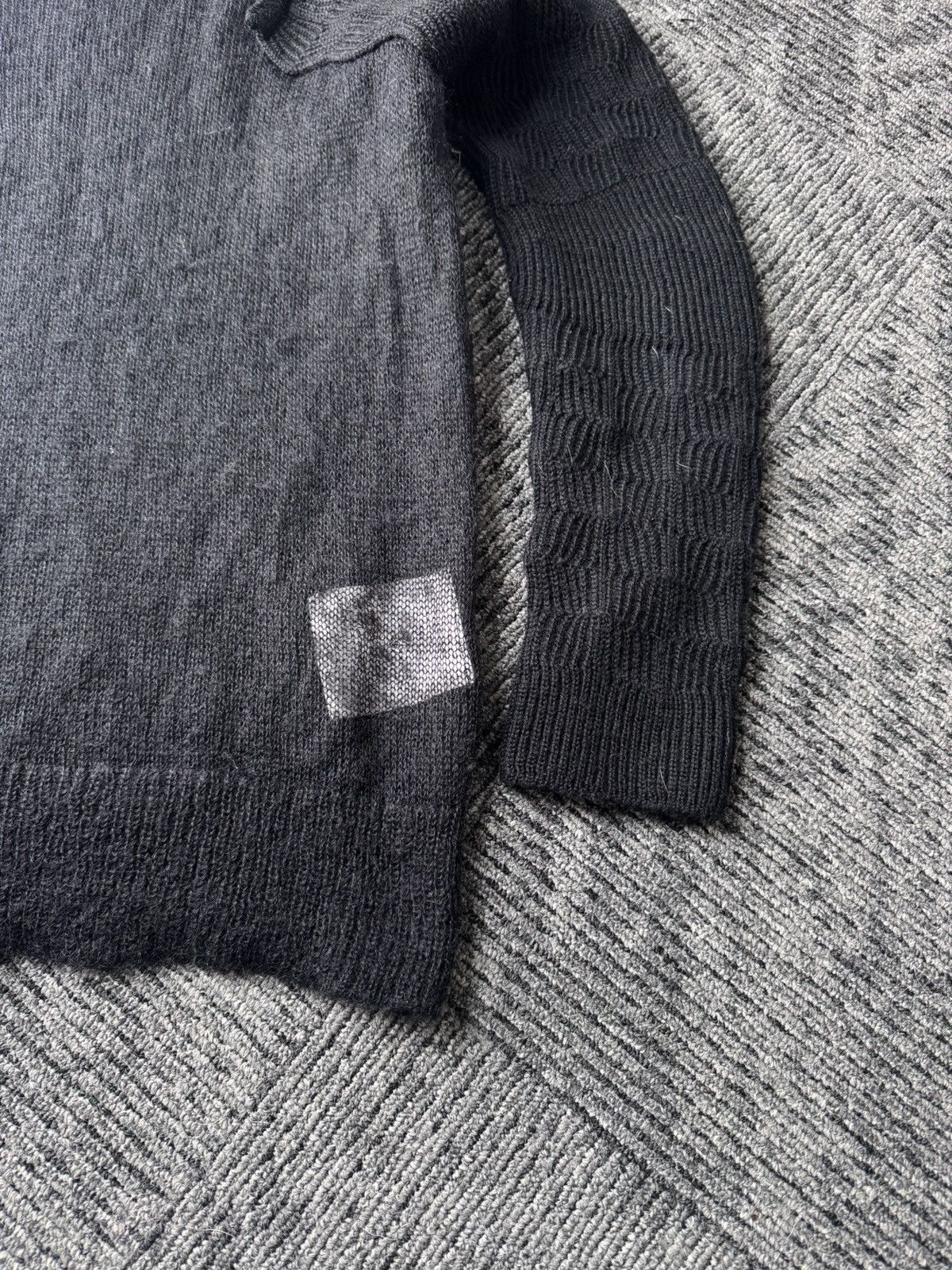Junya Watanabe Junya Watanabe Comme des Garcons mesh wool sweater RARE Size US S / EU 44-46 / 1 - 4 Thumbnail