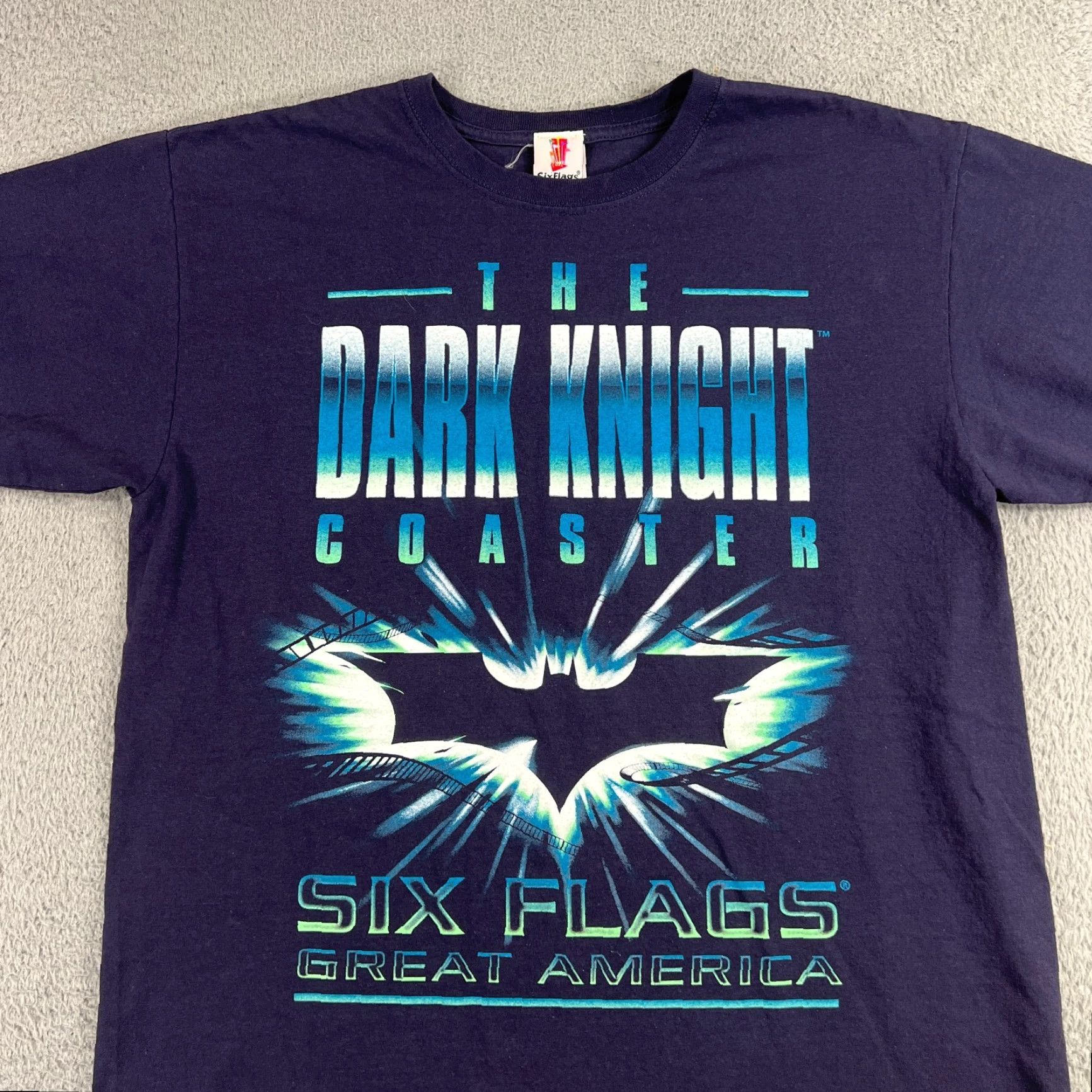 Vintage VINTAGE Six Flags Batman Dark Knight T-Shirt Men Size L Blue Amusement Park 2000s Size US L / EU 52-54 / 3 - 2 Thumbnail