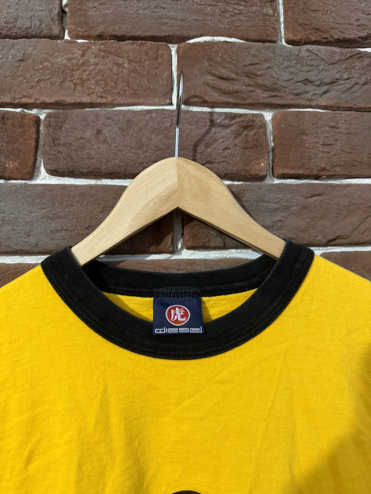 Diesel Y2K Diesel Japan Avant Garde Tshirt Logo Streetwear L Yellow Size US L / EU 52-54 / 3 - 6 Thumbnail