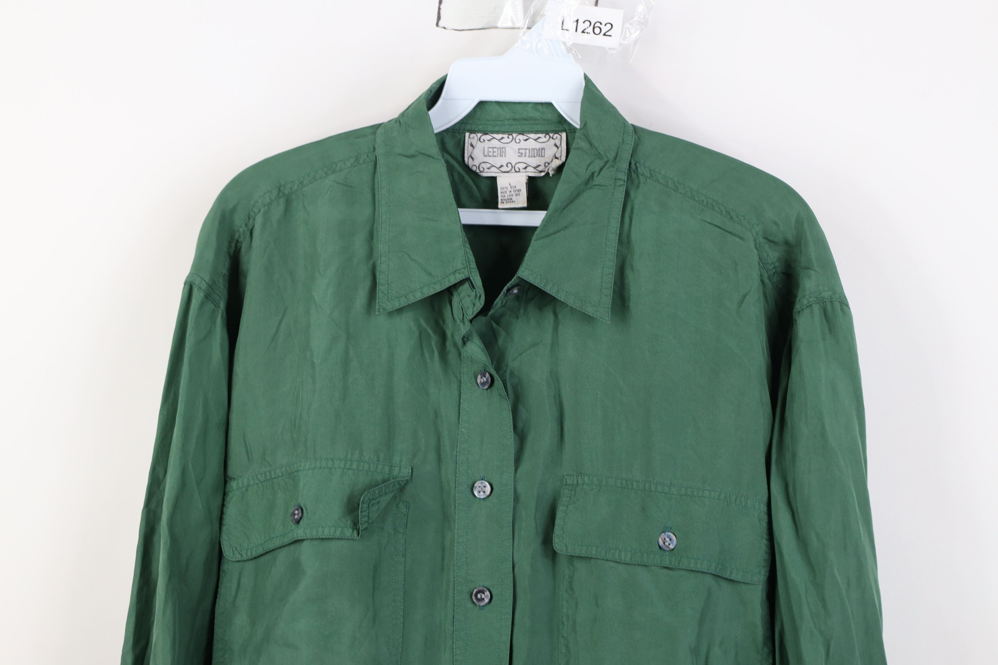 Vintage Vintage 90s Streetwear Lightweight Silk Button Shirt Green Size L / US 10 / IT 46 - 2 Thumbnail