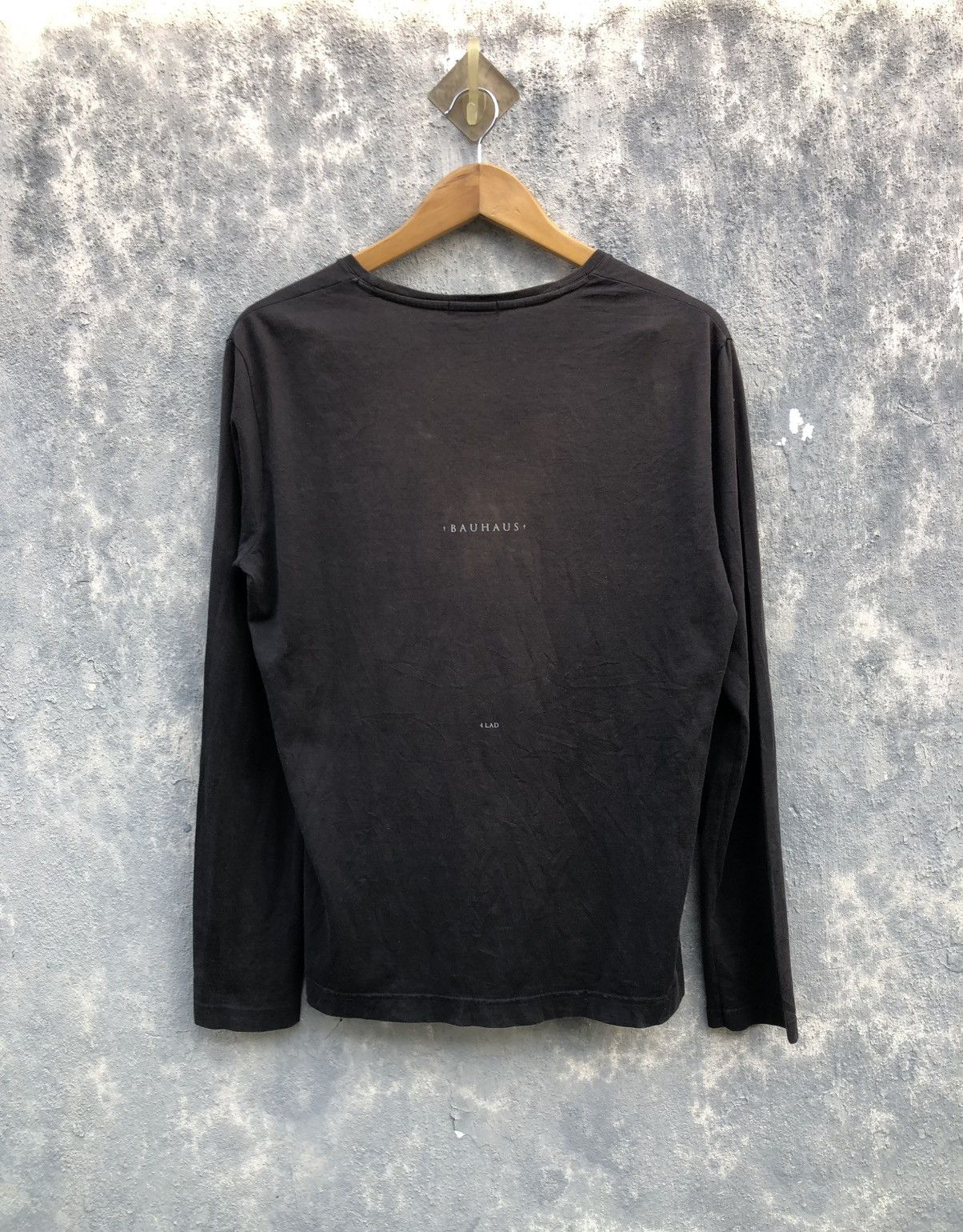 Lad Musician Bauhaus Lad Musician Graphic Long Sleeve Tee Size US S / EU 44-46 / 1 - 3 Thumbnail