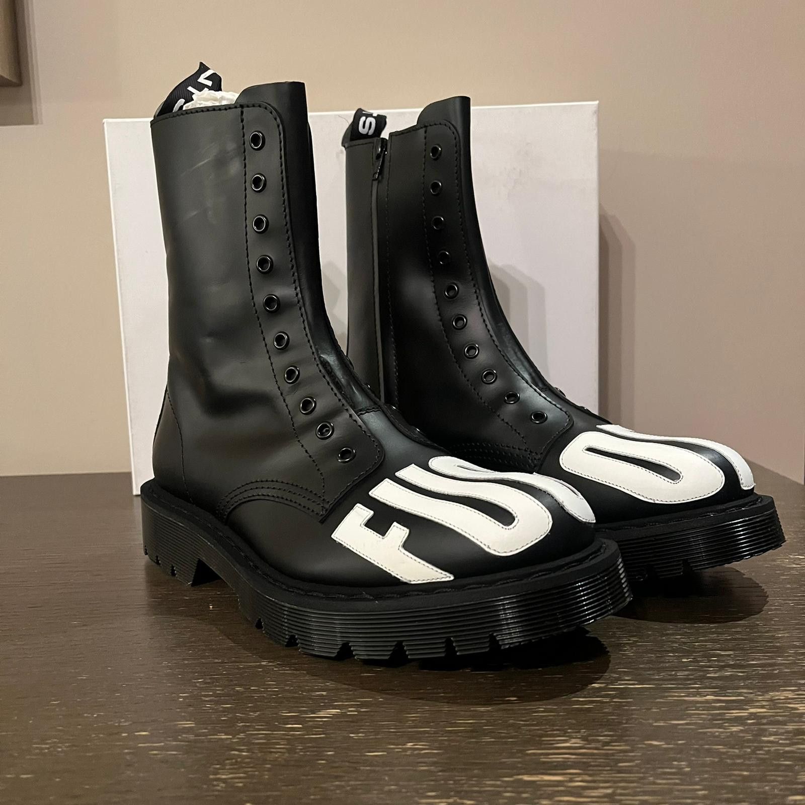 Vetements Fuck Off Army Boots in Black Size US 9 / EU 42 - 9 Thumbnail