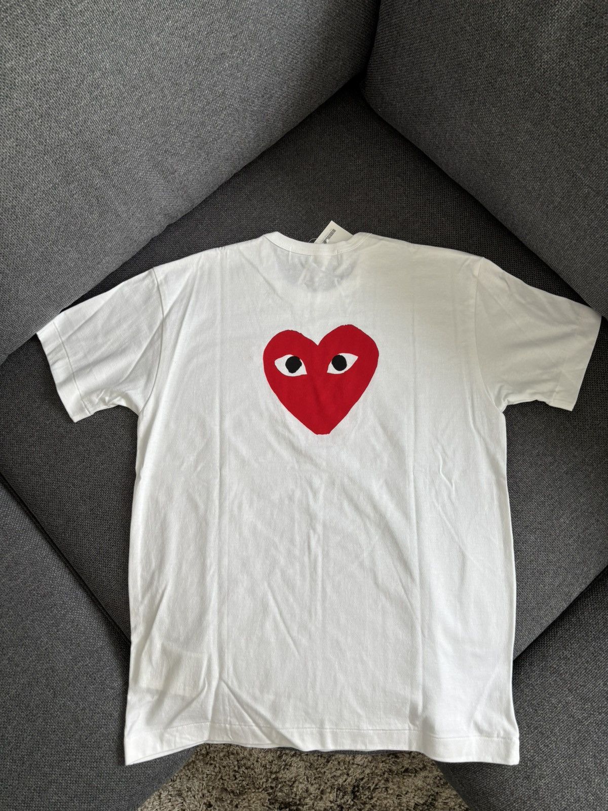 Comme des Garcons PLAY Comme Des Garcons Play Red Emblem T-Shirt Size US XL / EU 56 / 4 - 5 Thumbnail