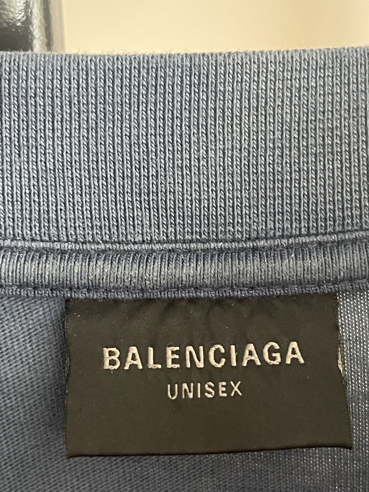 Balenciaga Balenciaga Back Logo T-shirt Size US S / EU 44-46 / 1 - 3 Thumbnail
