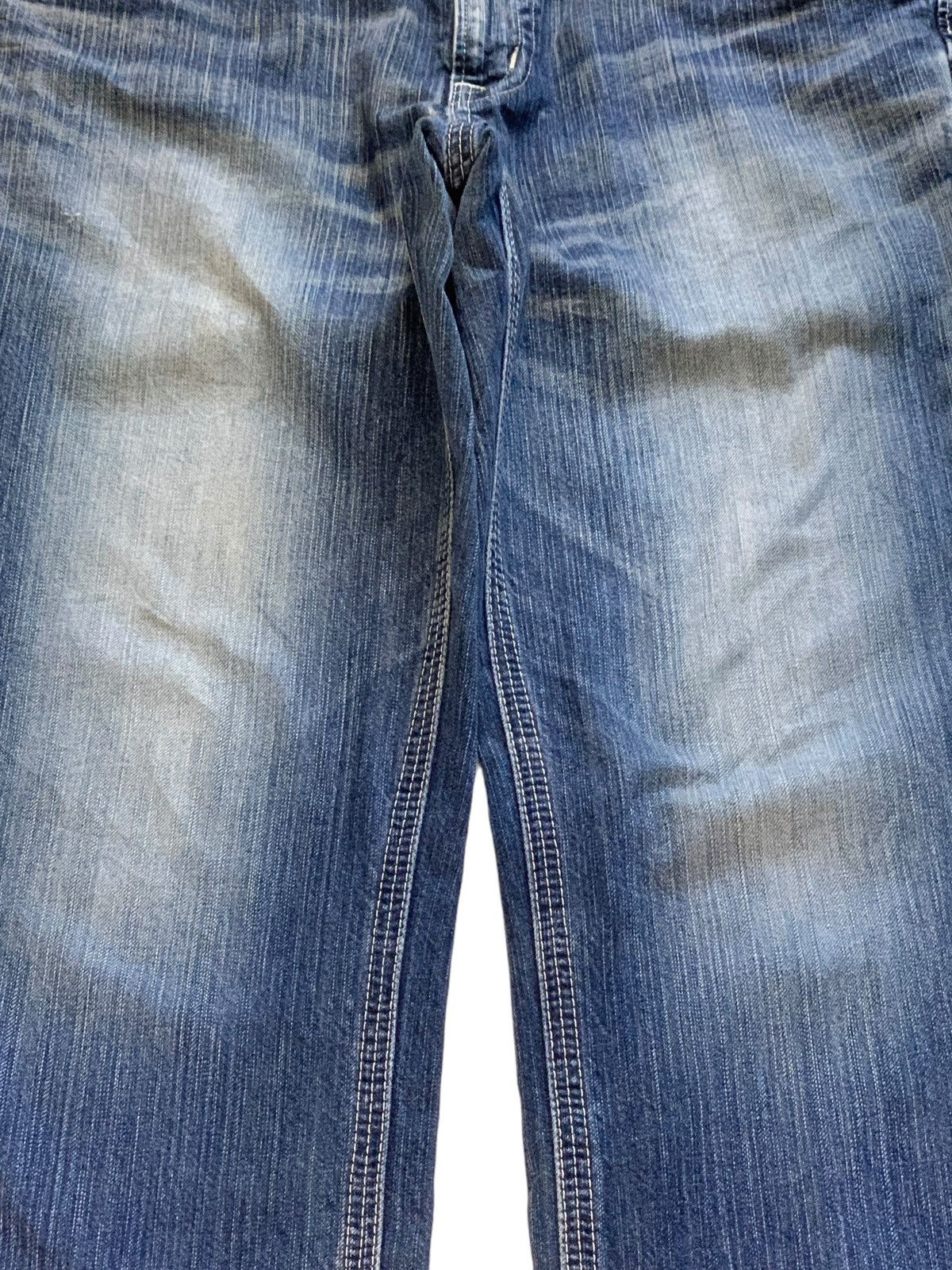 Edwin Exclusive Vintage Edwin Buckle Back Faded Wash Baggy Jeans Size US 34 / EU 50 - 5 Thumbnail
