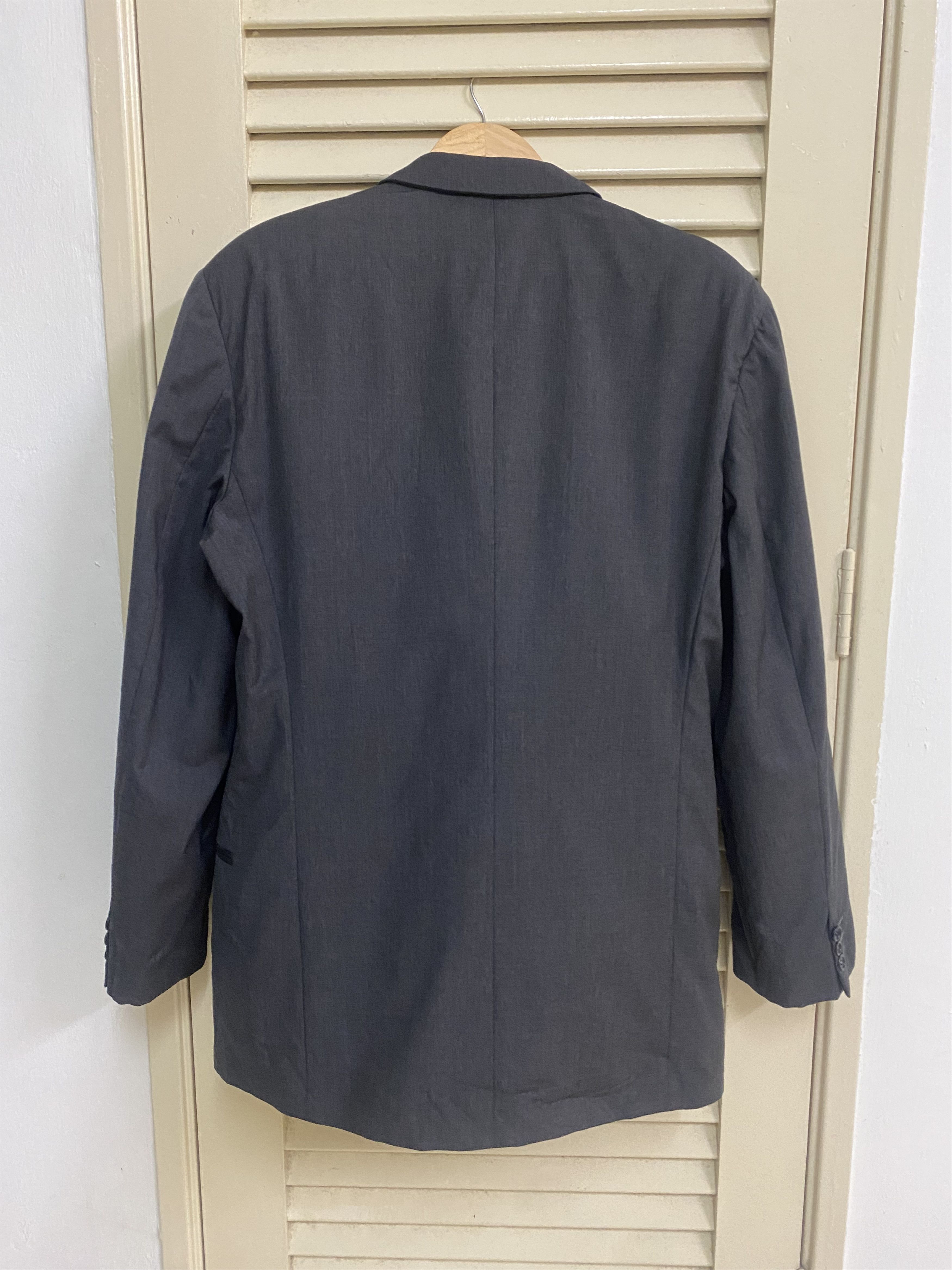 Giorgio Armani 90s Giorgio Armani Grey Blazer Made in Italy Size 42L - 2 Thumbnail