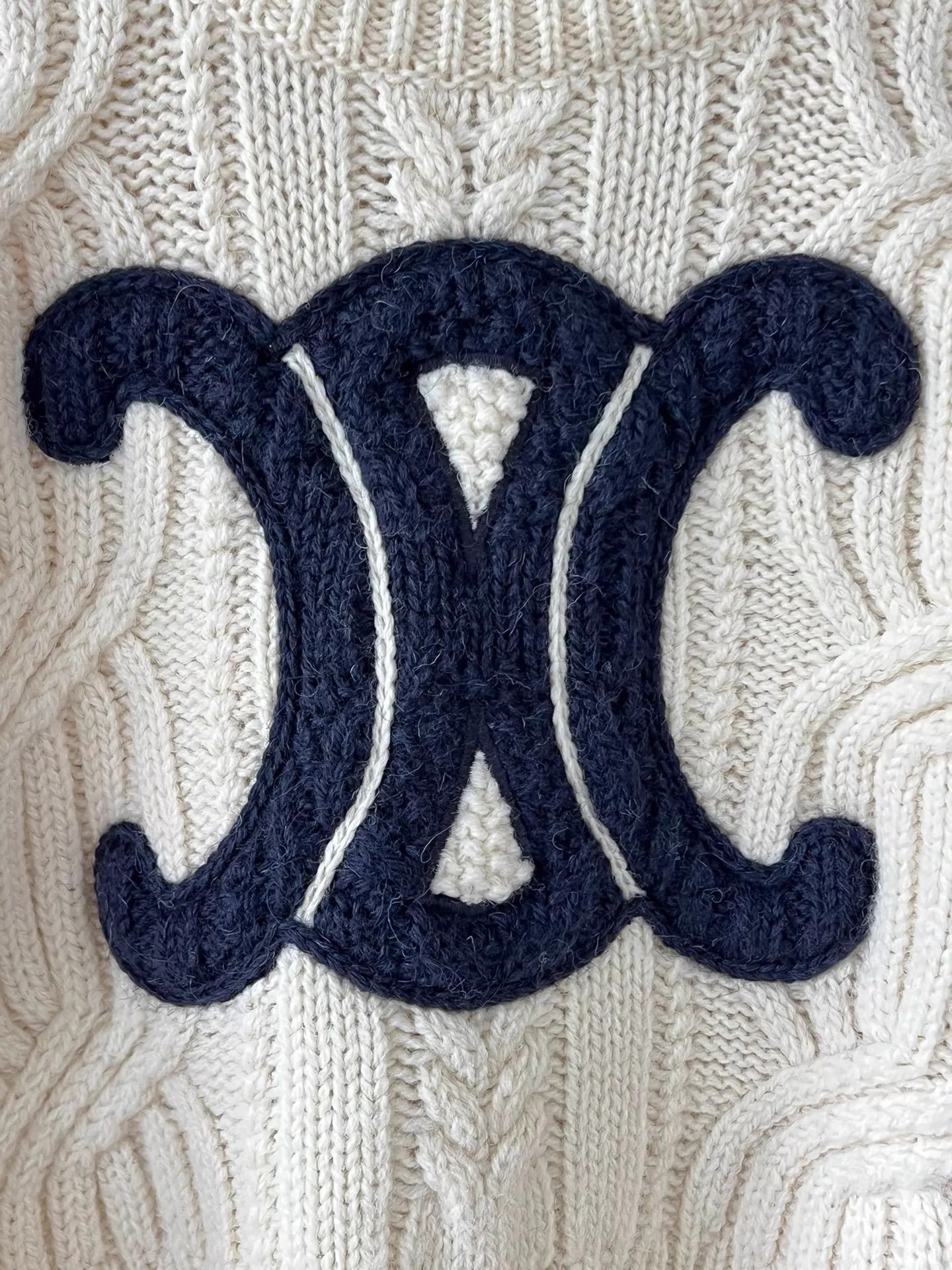 Celine Celine Triomphe Logo White Oversized Wool Sweater M Size M / US 6-8 / IT 42-44 - 4 Thumbnail