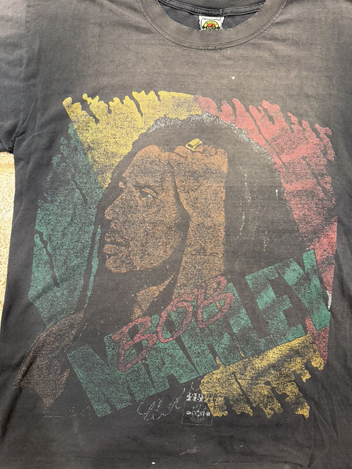 Vintage Vintage Bob Marley Thrashed Faded Early 90’s Jamaica Tee Size US XL / EU 56 / 4 - 7 Thumbnail