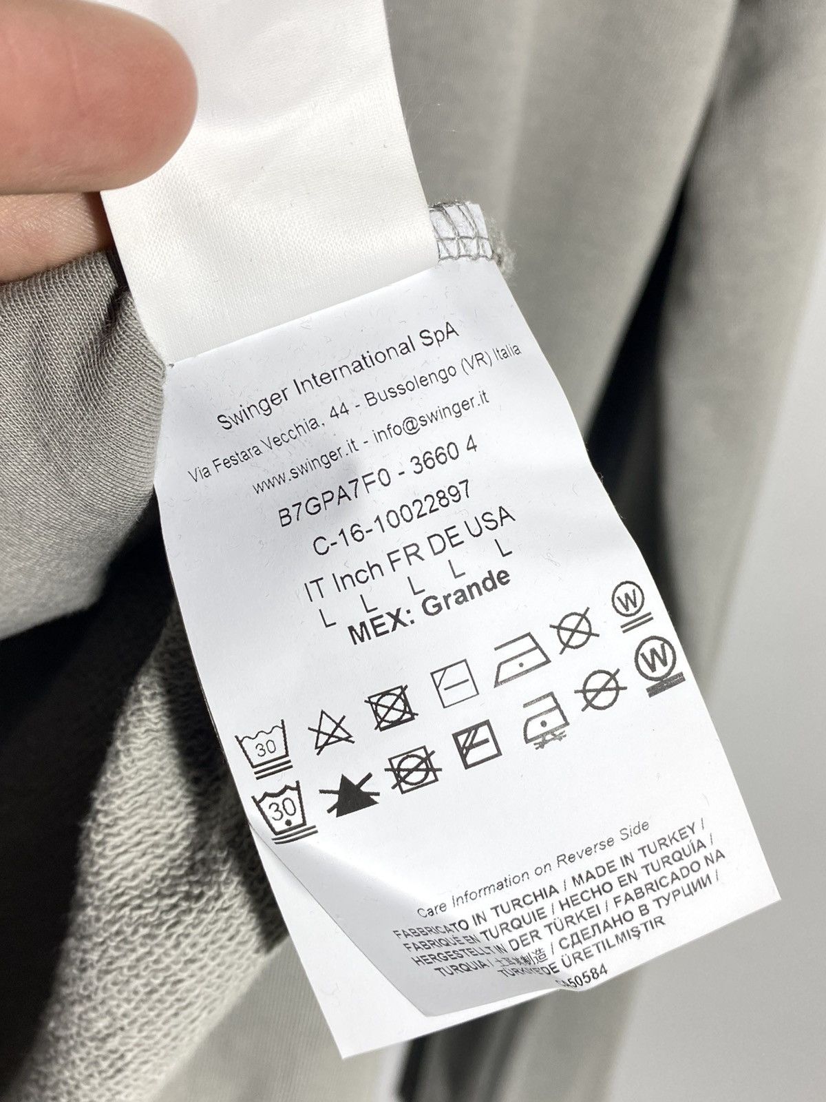Versace Versace Jeans Crewneck Sweatshirt Grey Size US L / EU 52-54 / 3 - 14 Thumbnail