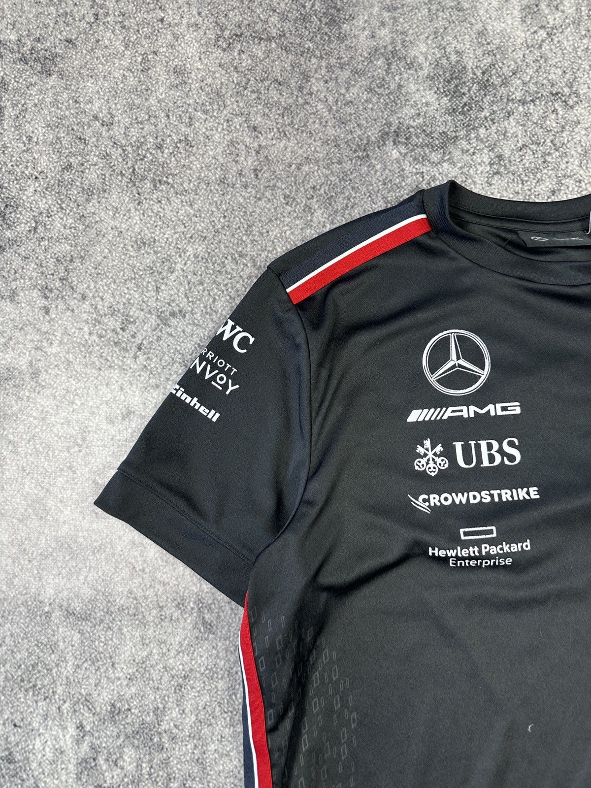Mercedes-Benz F-1 Mercedes Benz AMG Polo Petronas Racing Logo Rare L USA Size US L / EU 52-54 / 3 - 2 Thumbnail