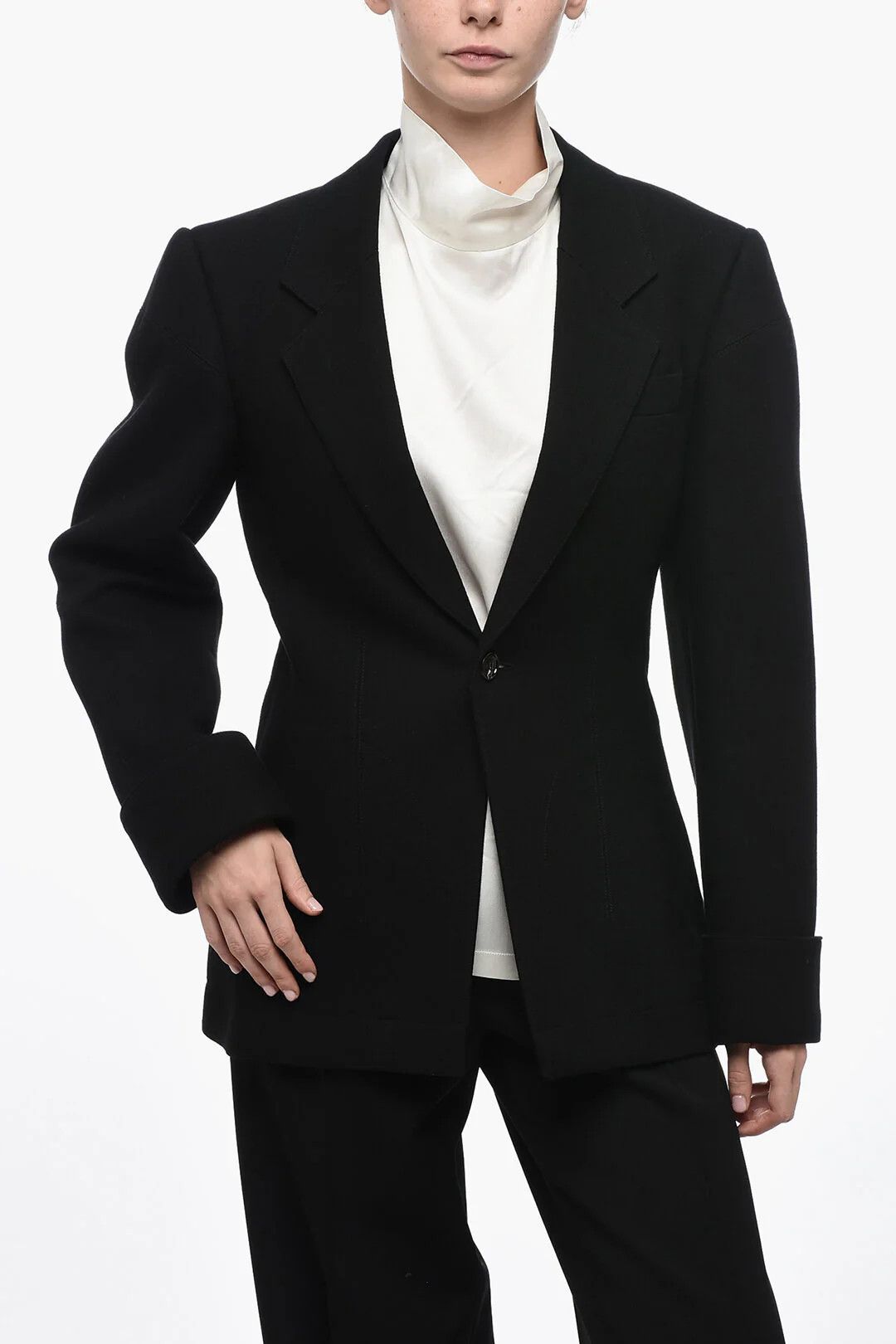 Bottega Veneta og1mm0426 Single-Breasted Blazer in Black Size XS / US 0-2 / IT 36-38 - 1 Thumbnail