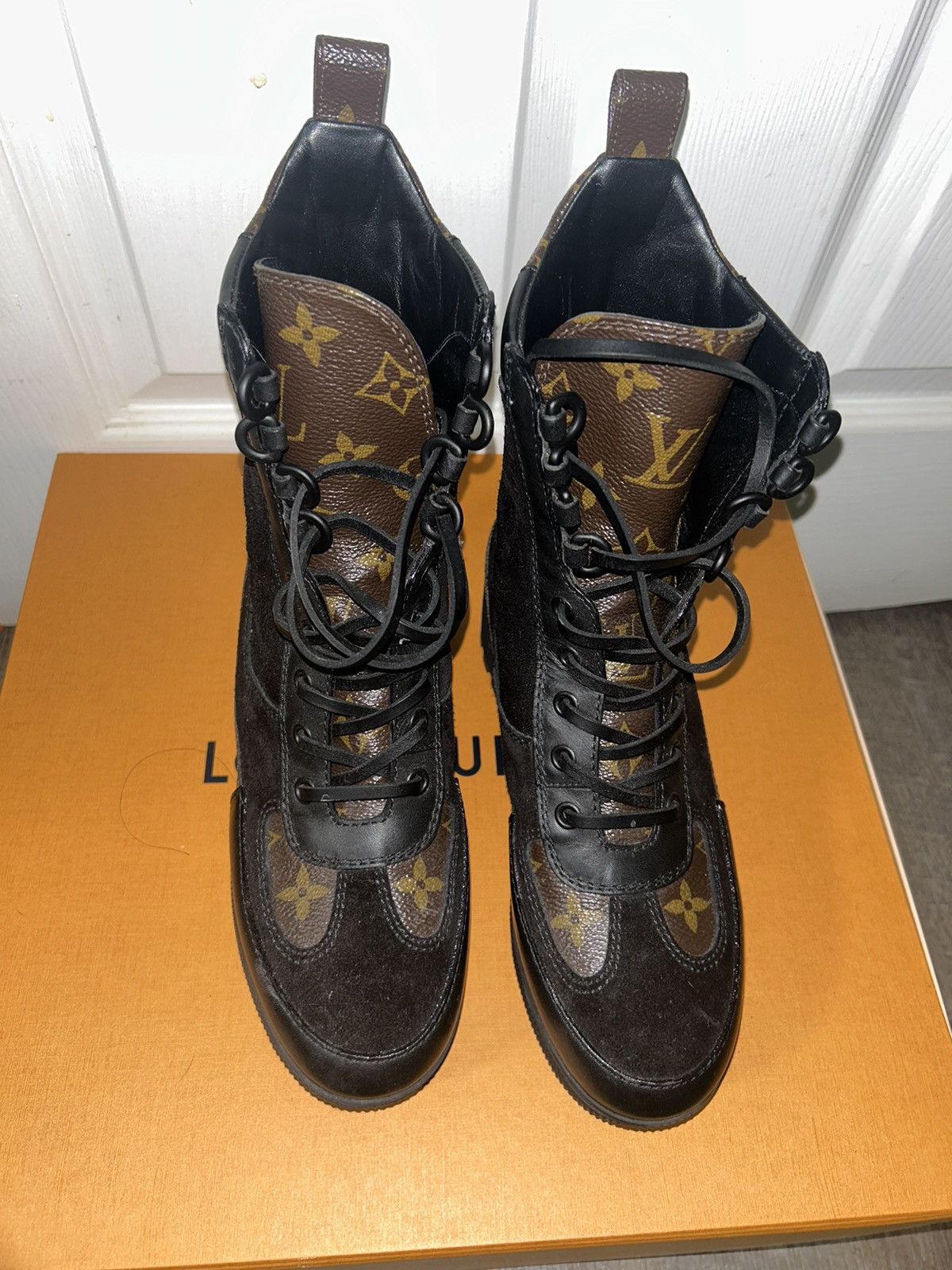 Louis Vuitton Laureate Platform Desert Boot Size US 7 / IT 37 - 2 Thumbnail