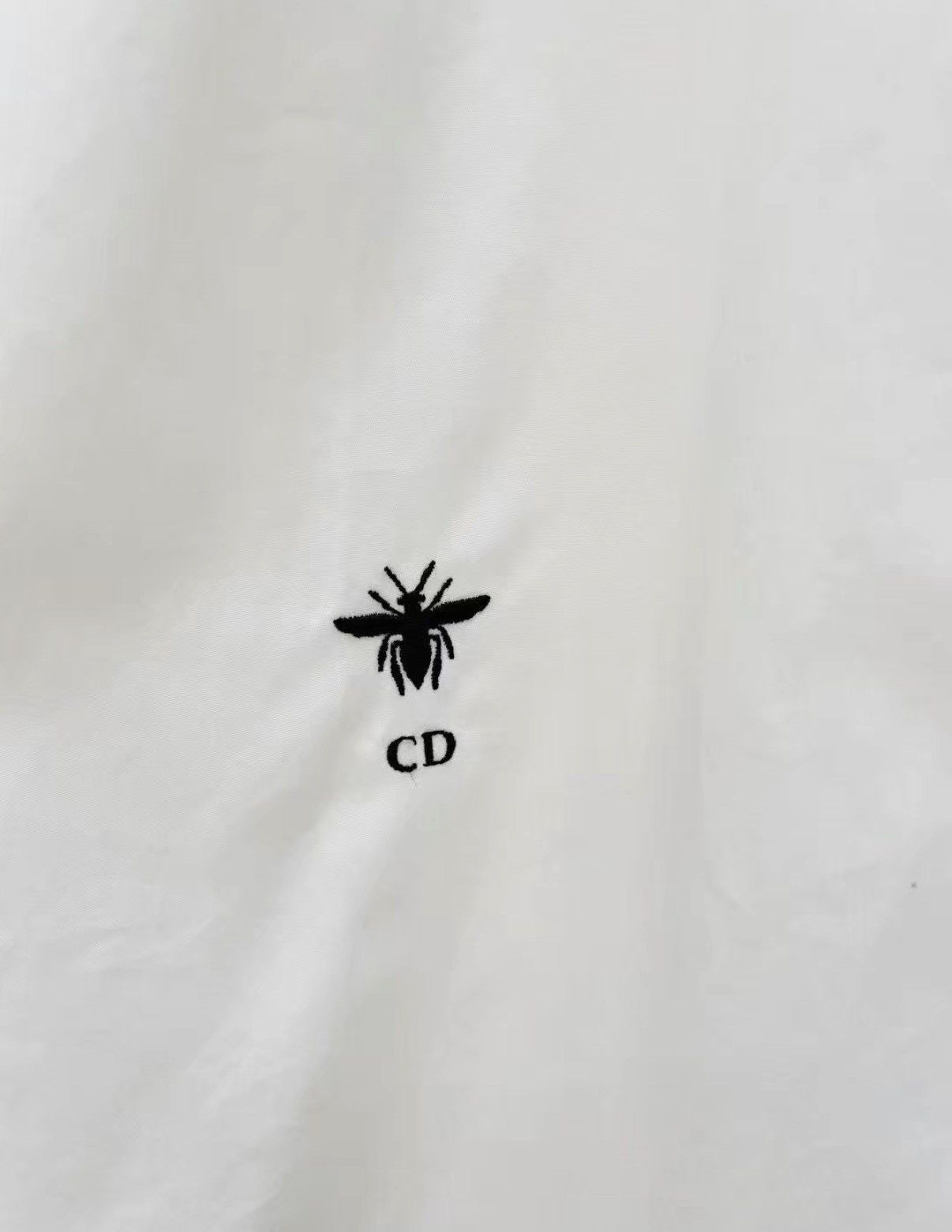 Dior Dior Short Sleeve Shirt with Bee Embroidery Loose fit J33 Size XXS / US 00 / IT 34 - 4 Thumbnail