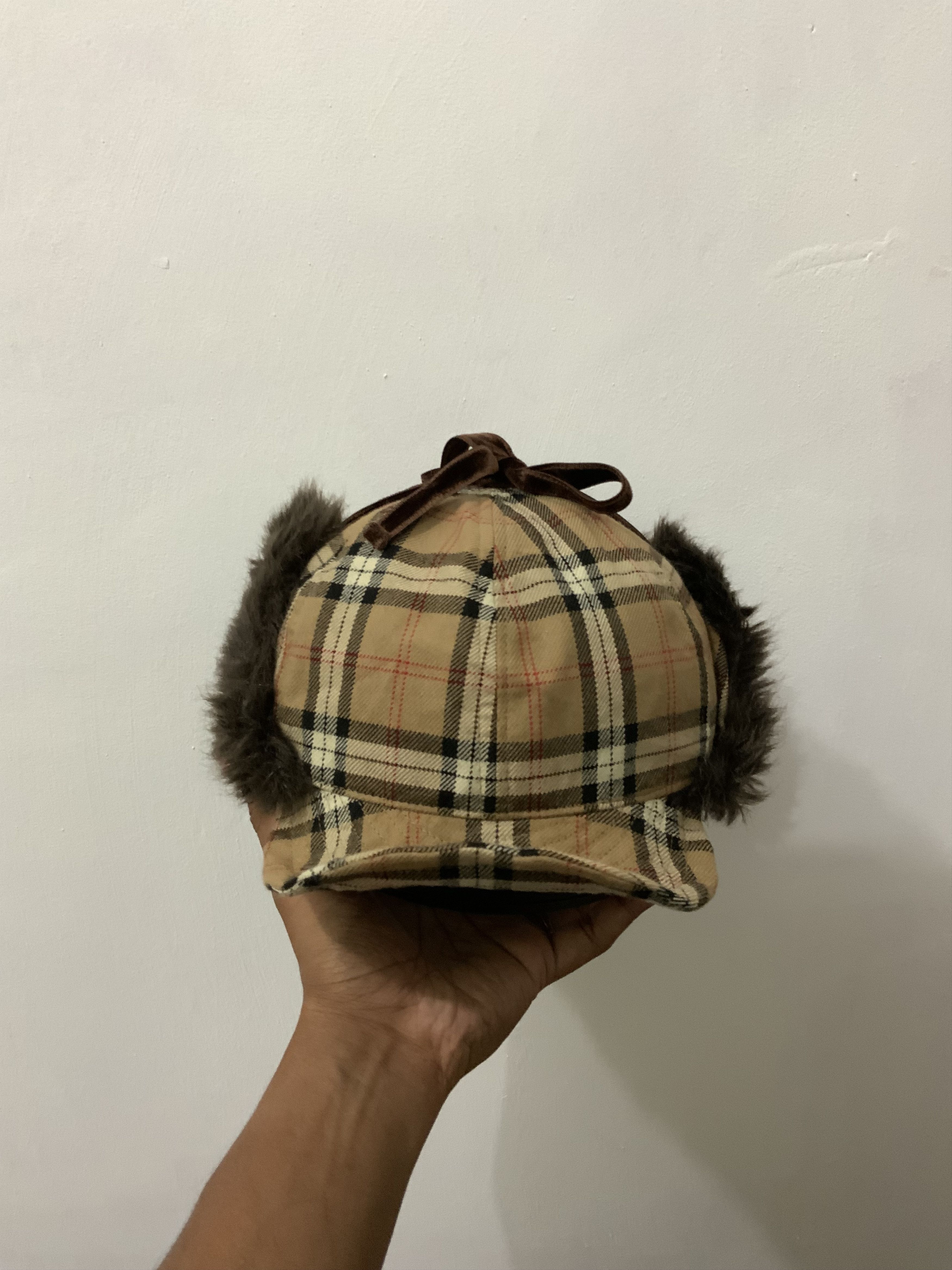 Japanese Brand Gloria Cordes Tokyo Fur inspired by Burberry Trooper Hat Size ONE SIZE - 5 Thumbnail