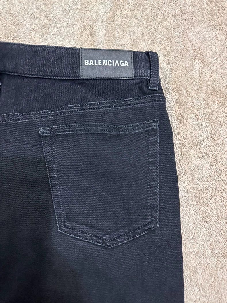Balenciaga Balenciaga Black Jeans 2502-Nextarrow Size US 36 / EU 52 - 1 Thumbnail