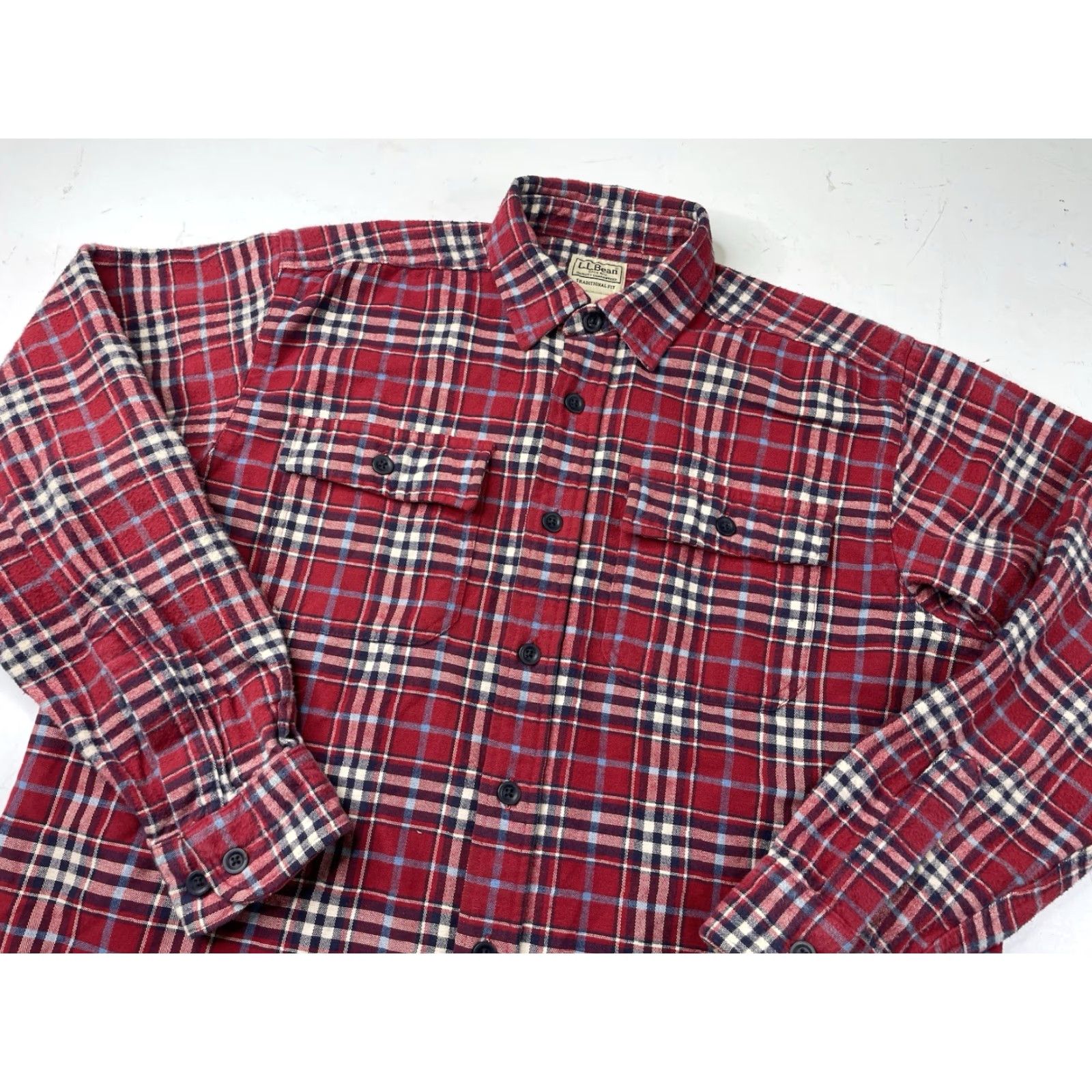 Vintage VINTAGE LL Bean Chamois Plaid Flannel Button Up Shirt Red 277981 Mens Medium Traditional Size US M / EU 48-50 / 2 - 7 Thumbnail