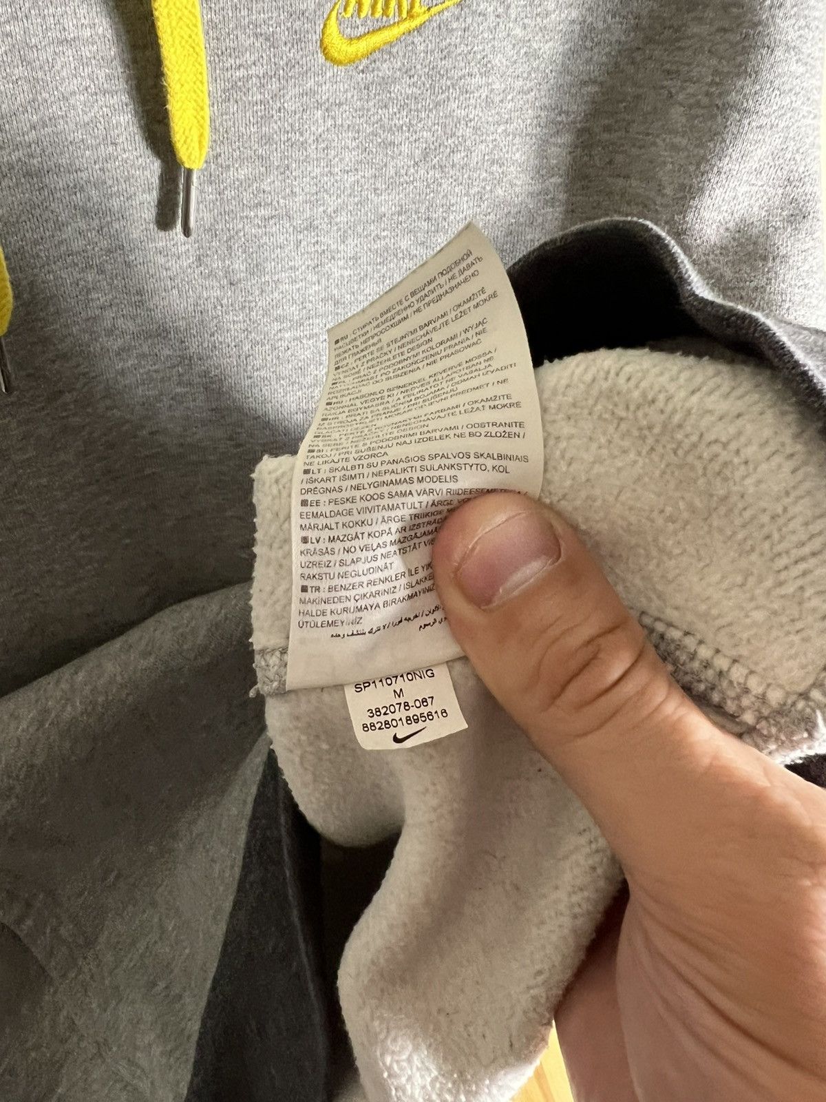 Nike Nike Hoodie Vintage Grey and Yellow Y2K Size US M / EU 48-50 / 2 - 7 Thumbnail