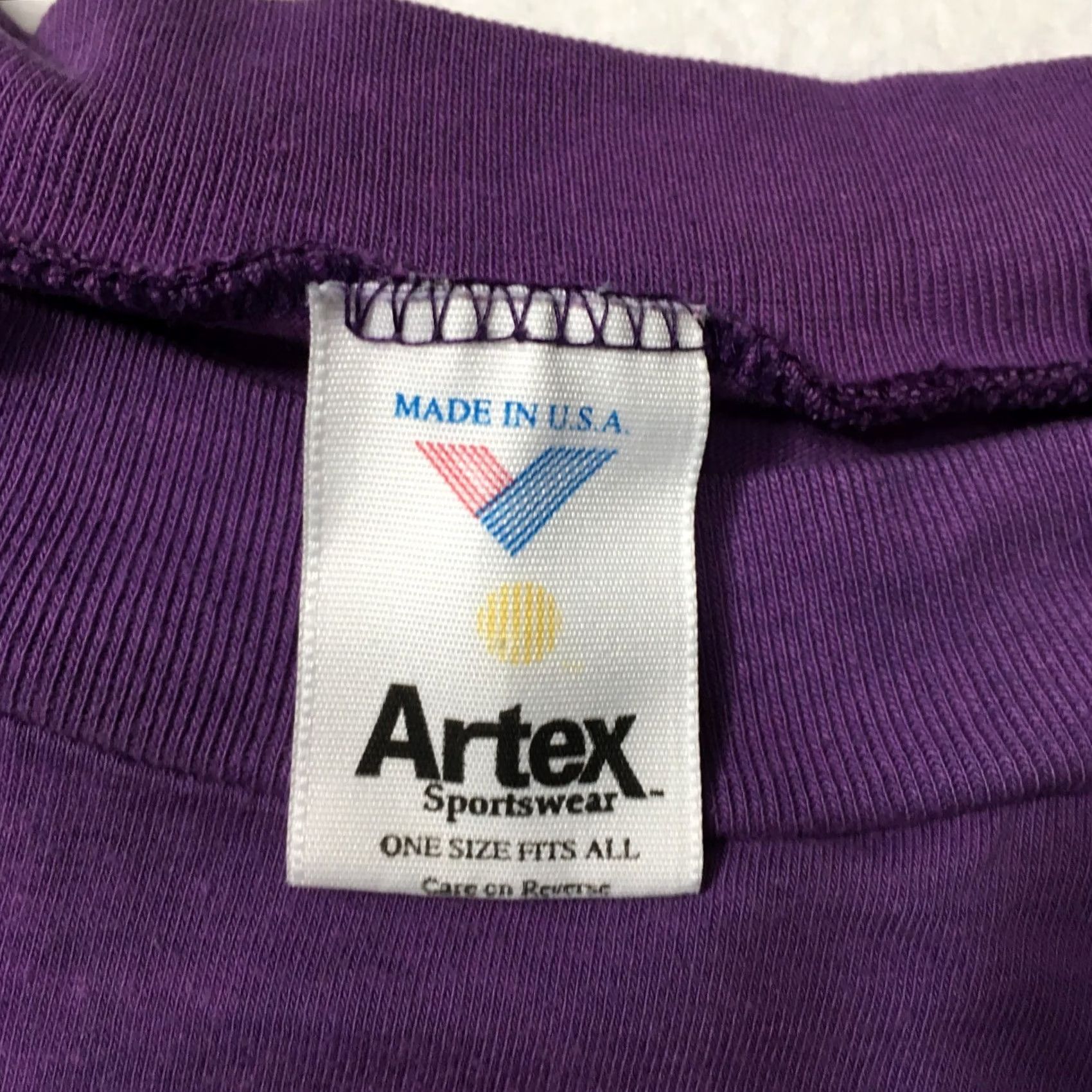 Vintage WARNET BROS. 1992 Looney Tunes Shirt Pepe Le Pew Skunk 2XL Purple Vintage Arvex T-Shirt Mens Cartoon 90s Size US XXL / EU 58 / 5 - 4 Thumbnail