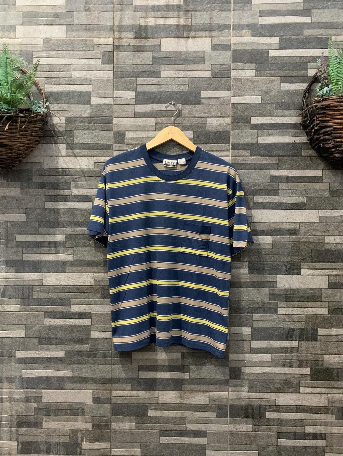Vintage LEVI'S Striped Tee