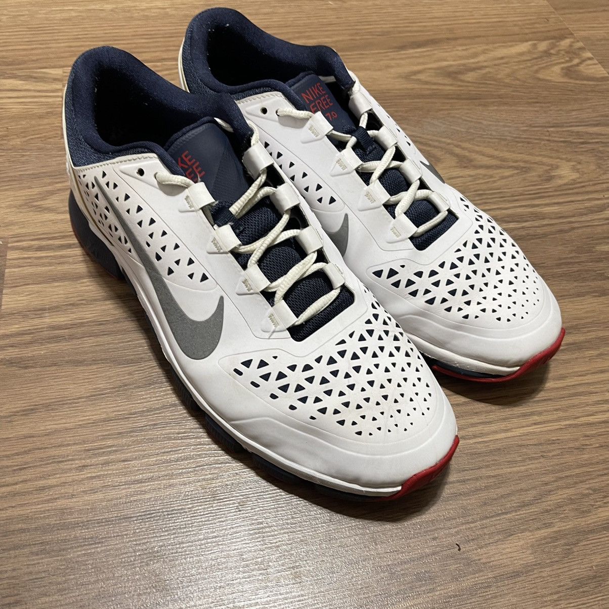 Nike 2012 Nike Free trainers 7.0 White blue red size 13 Size US 13 / EU 46 - 6 Thumbnail