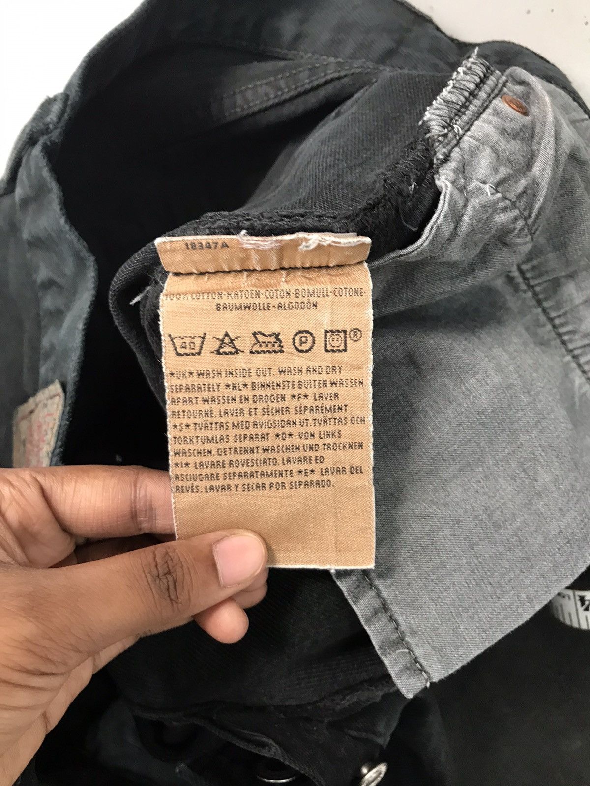 Levi's Vintage Levi’s Strauss & co 501 paper tag straight denim Size US 34 / EU 50 - 8 Thumbnail