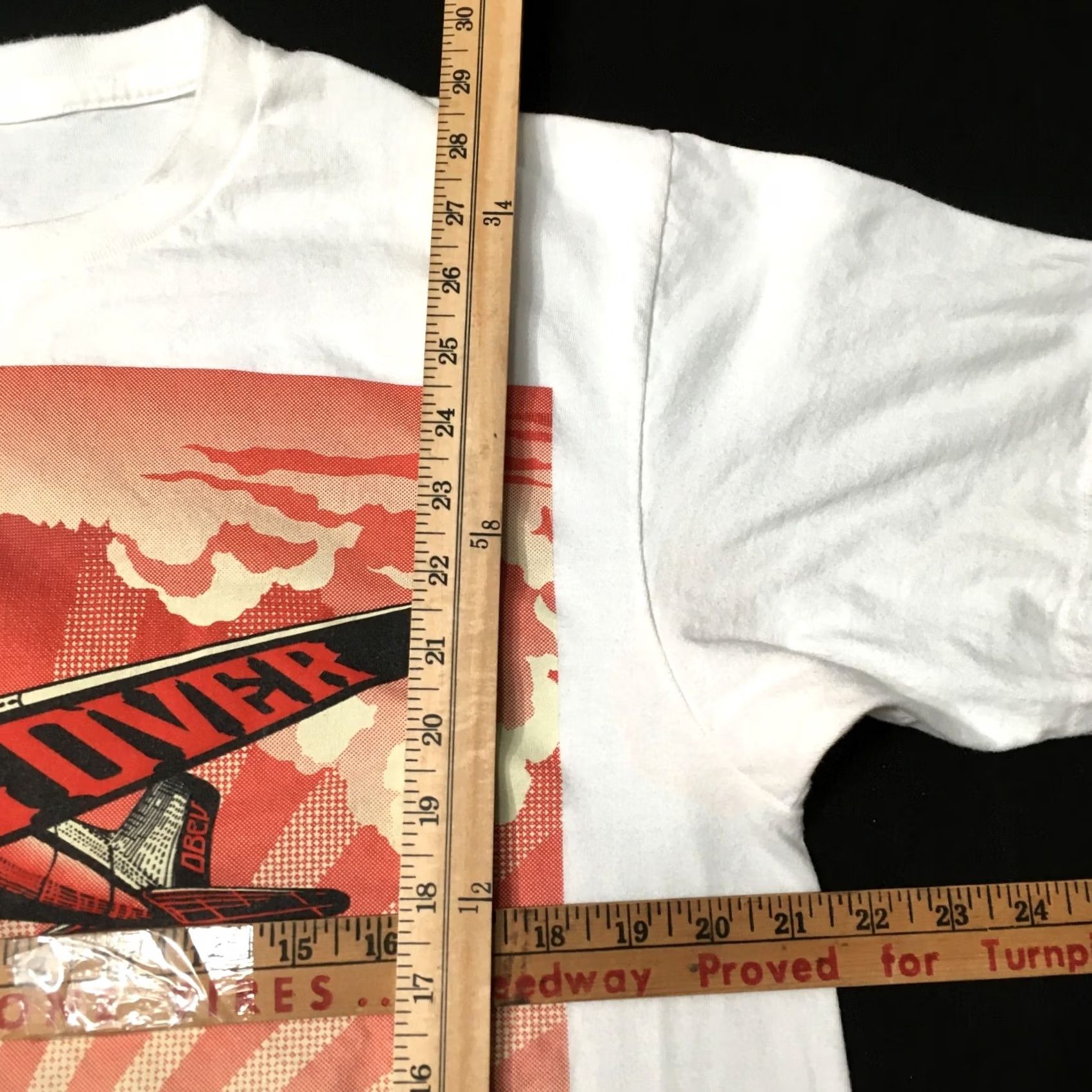 Obey OBEY War Is Over SS Graphic T-shirt Airplane Size L White Men’s Shirt City? Size US L / EU 52-54 / 3 - 4 Thumbnail