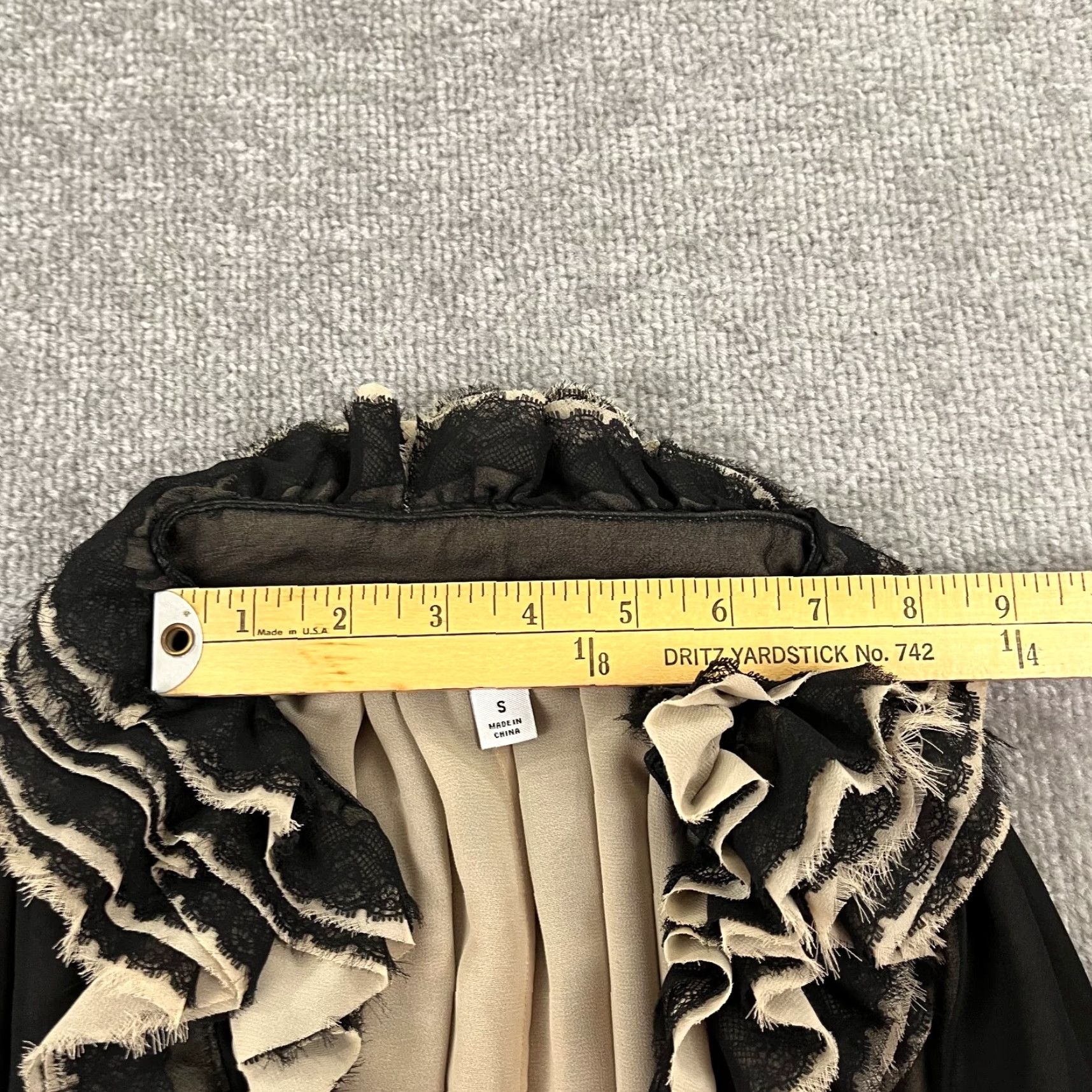Neiman Marcus NEIMAN MARCUS Top Women Small Black Ruffled Georgette Sleeveless Prom Rodriguez Size S / US 4 / IT 40 - 6 Thumbnail