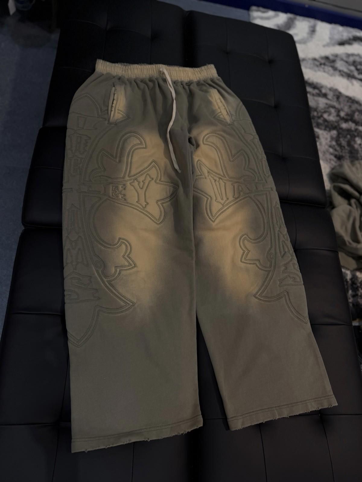 Vale Valley Cross Carved Drawstring Sweatpants Medium NEW Vale Size US 32 / EU 48 - 2 Thumbnail