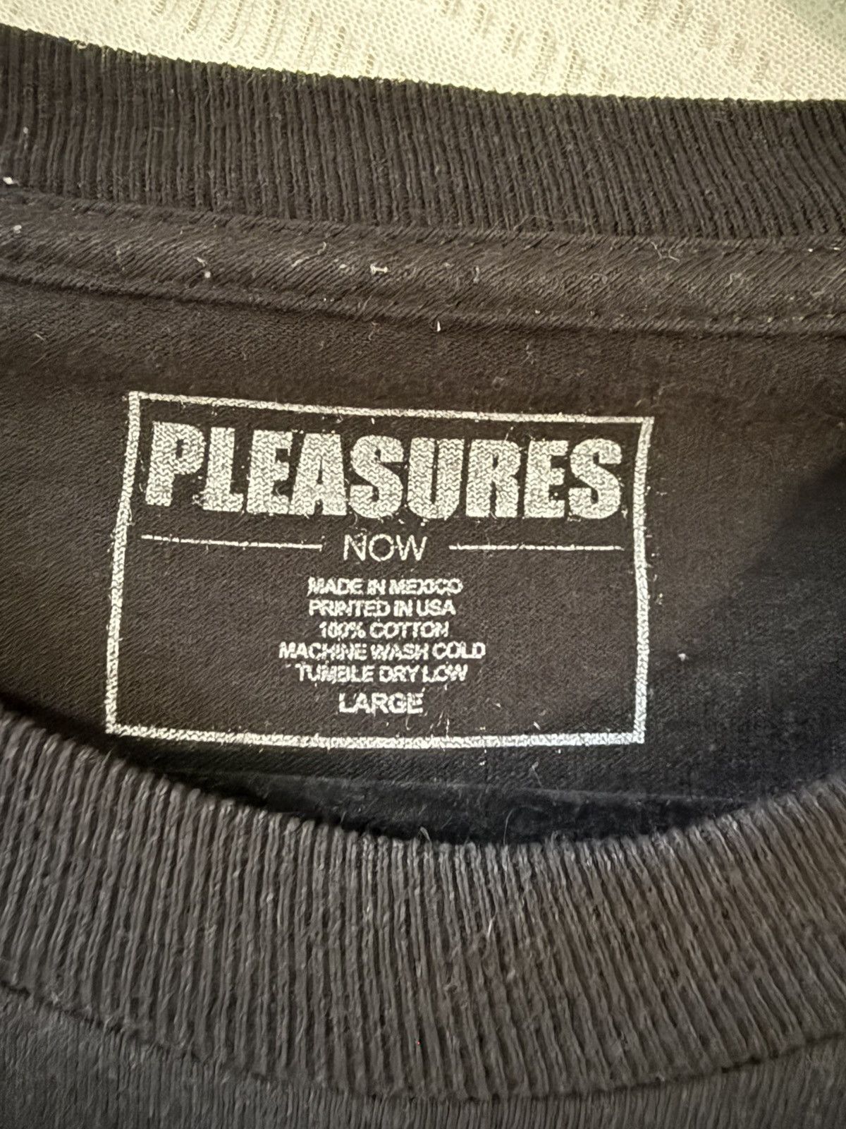 Pleasures Pleasures Anime Girl Tee Size US L / EU 52-54 / 3 - 3 Thumbnail