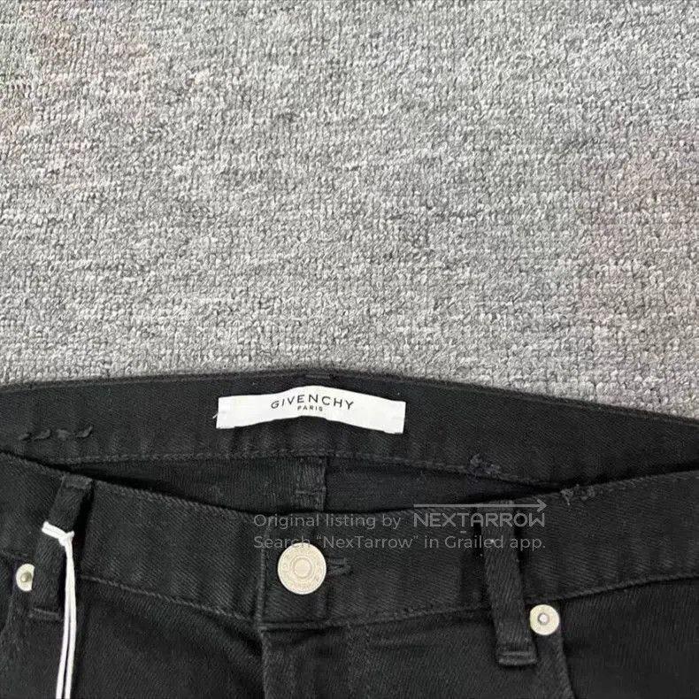 Givenchy Givenchy Distressed Denim Jeans Runway . Size US 35 - 6 Thumbnail