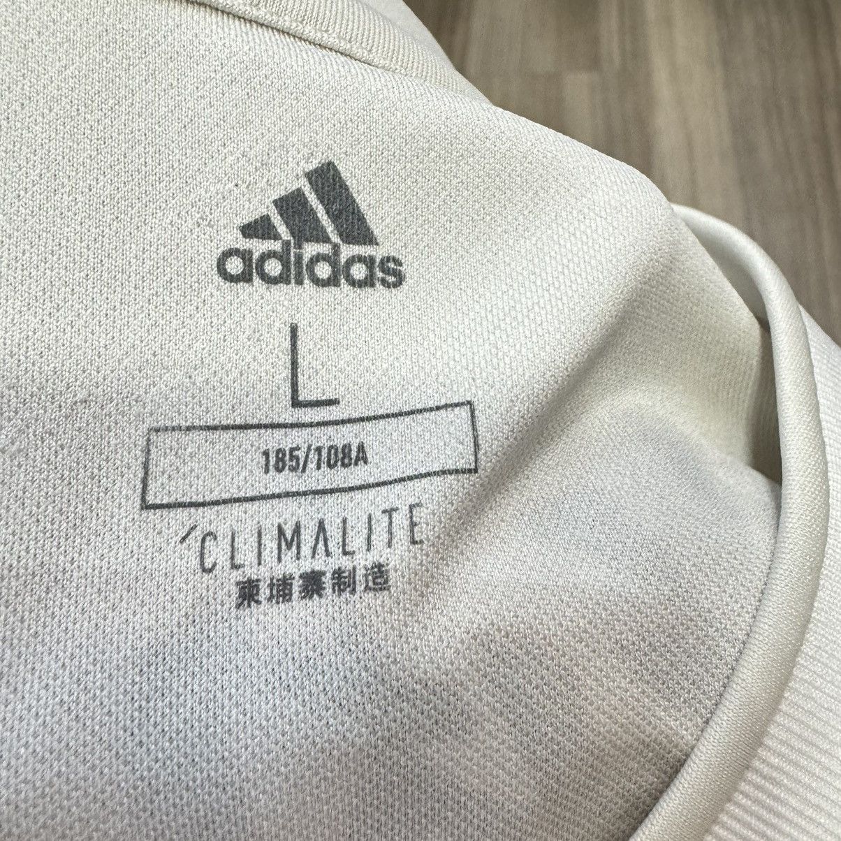 Other Juventus 19/20 away shirt #7 Ronaldo (special nameset) Size US L / EU 52-54 / 3 - 9 Thumbnail