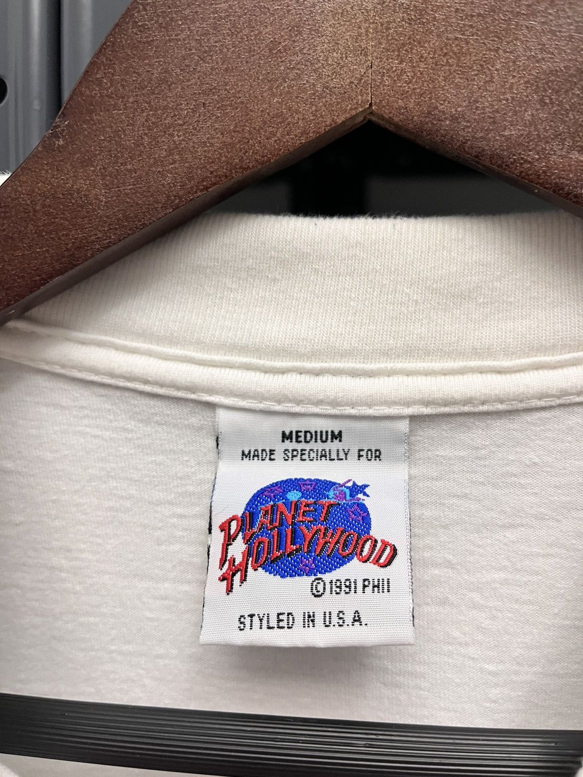 Planet Hollywood Vintage Planet Hollywood Disneyland T-shirt Size US M / EU 48-50 / 2 - 3 Thumbnail