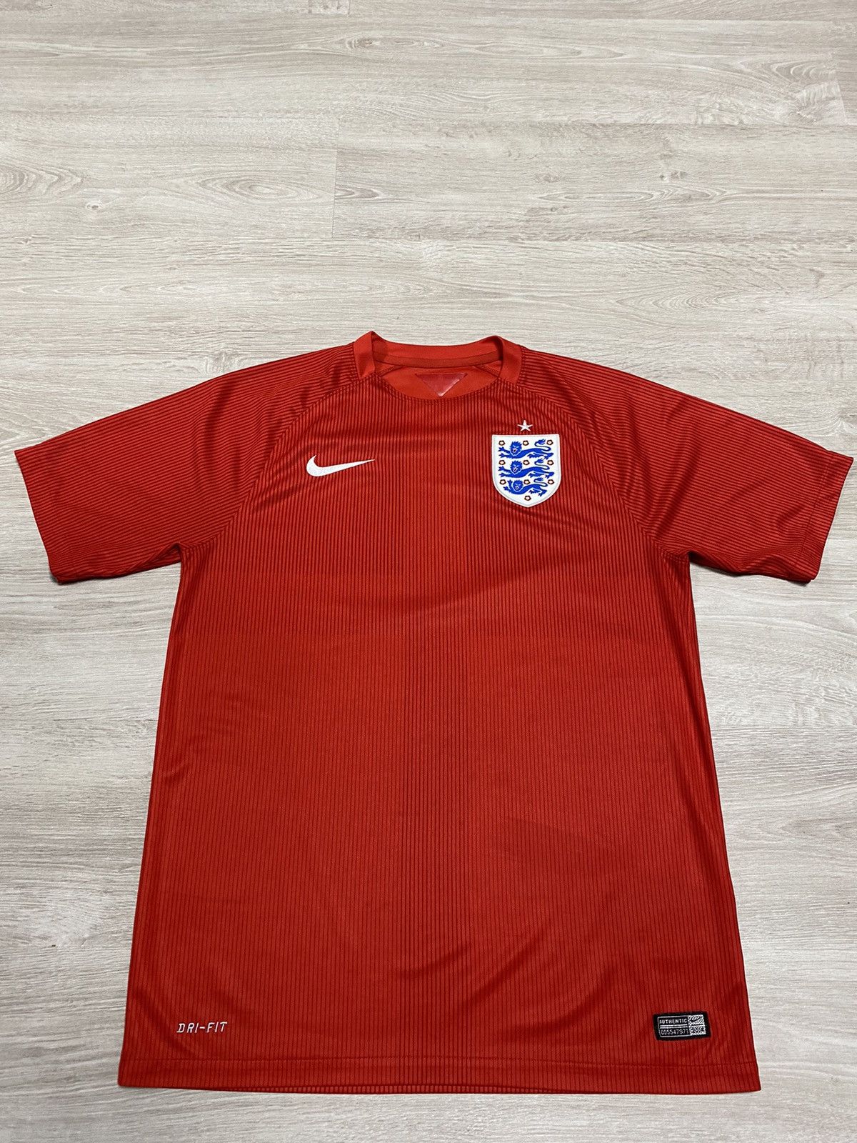 Nike Nike Jersey National Team England 2014 red edition size M Size US M / EU 48-50 / 2 - 1 Thumbnail