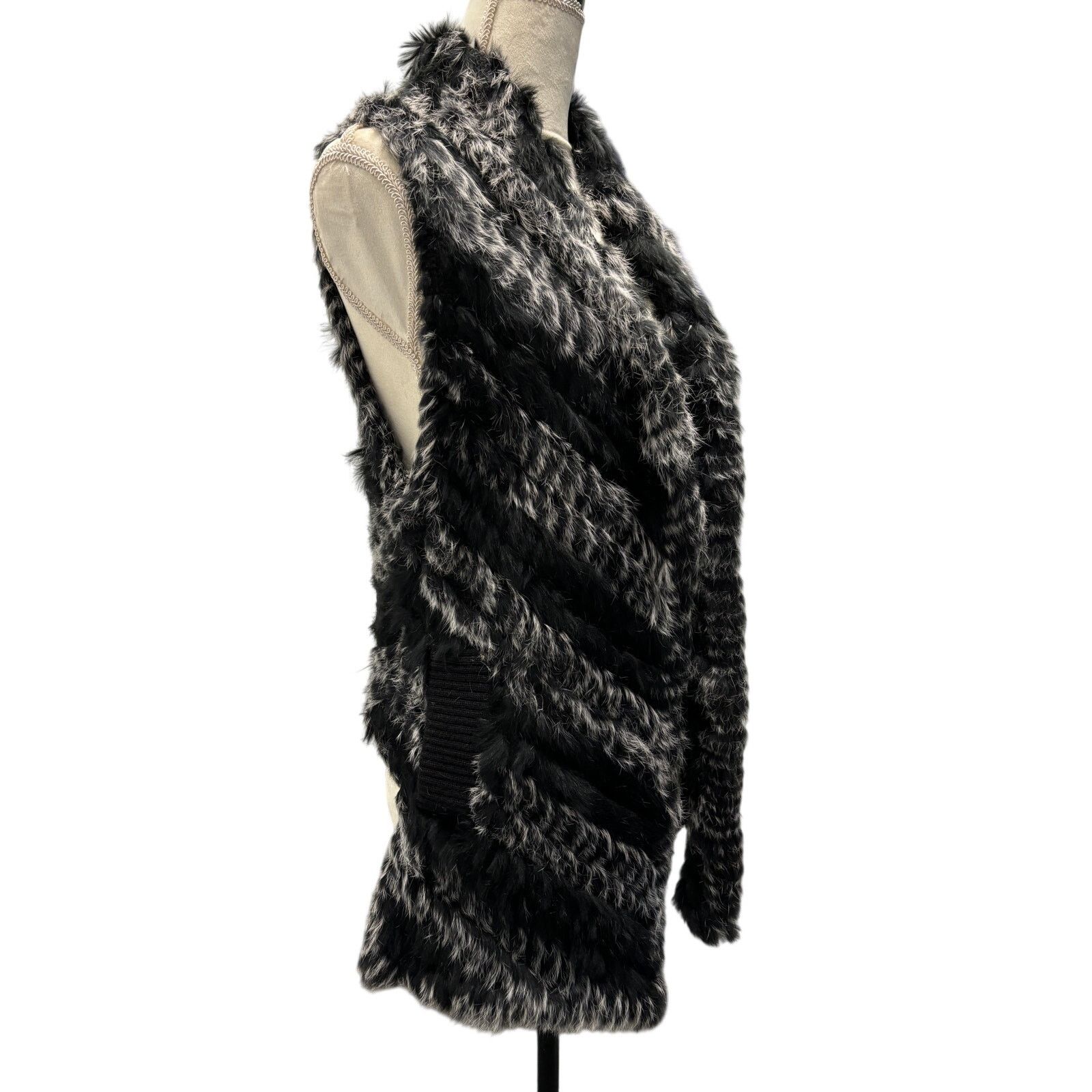 Marc by Marc Jacobs Marc Jacobs Fur Chevron Striped Vest Size S / US 4 / IT 40 - 5 Thumbnail