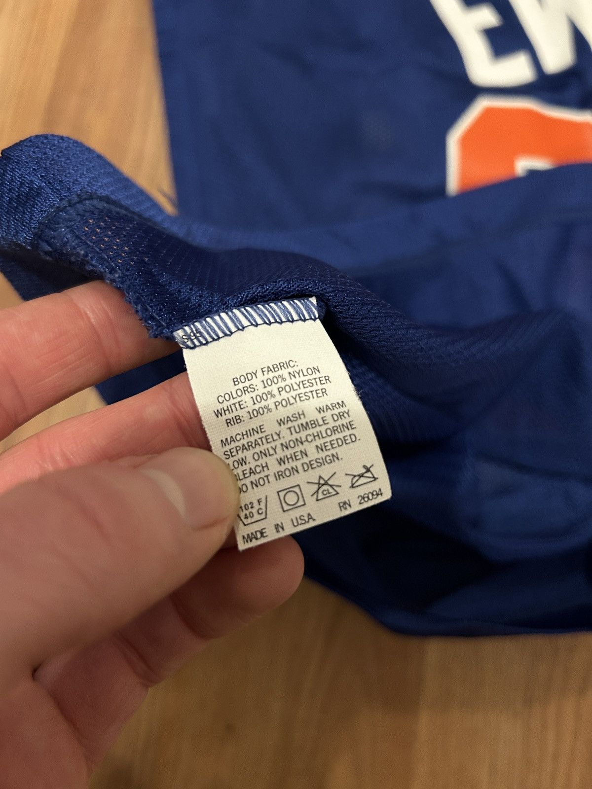 Champion Vintage Ewing Champion jersey Size US S / EU 44-46 / 1 - 7 Thumbnail