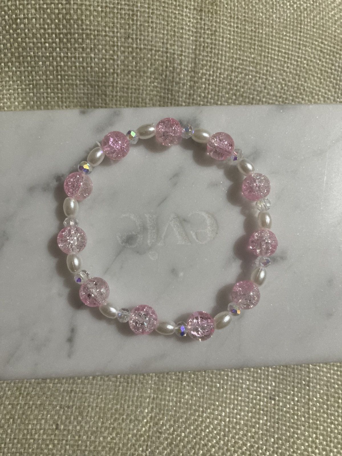 Other Pink crackle glass beaded bracelet Size ONE SIZE - 1 Preview