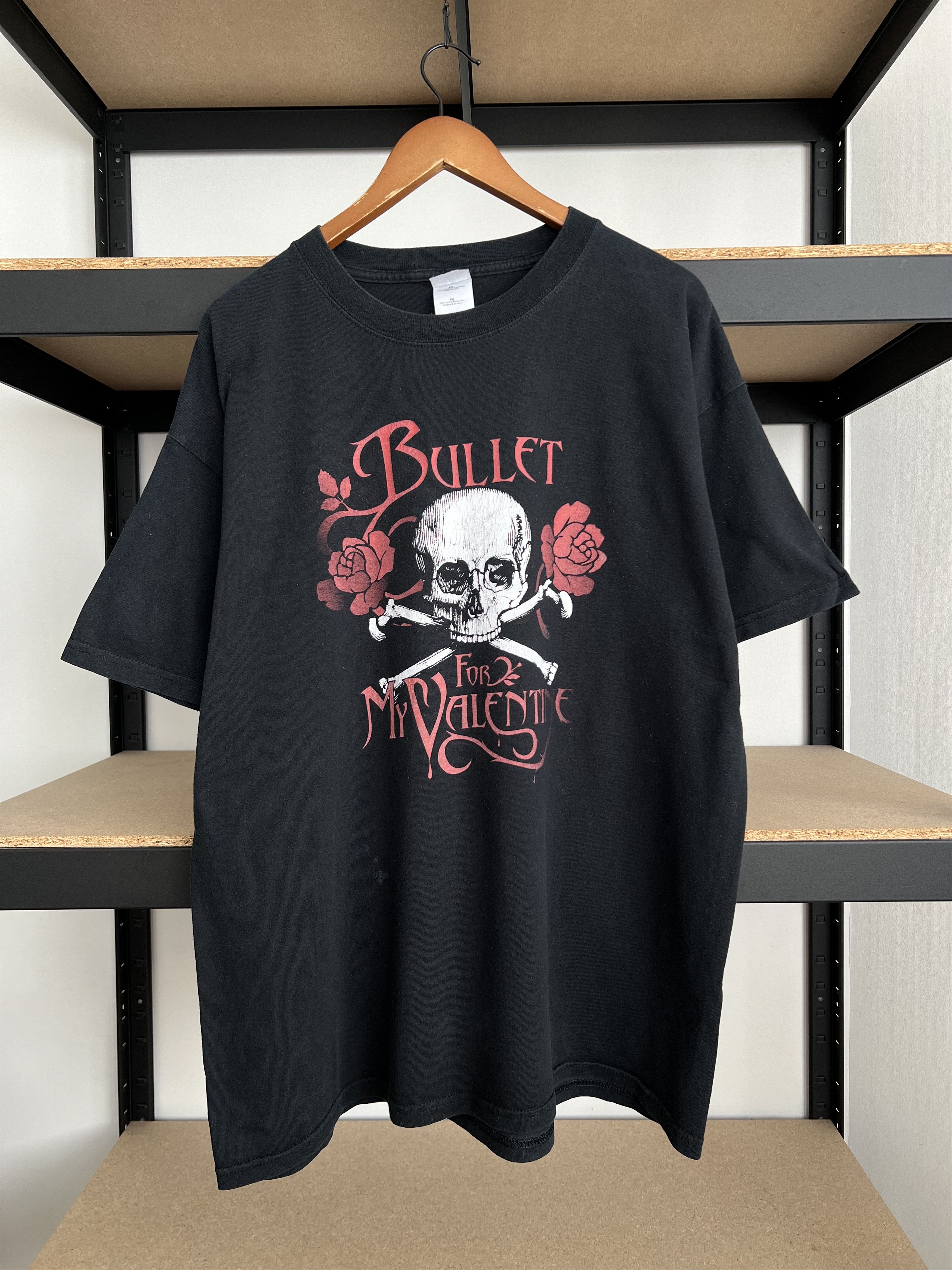 Band Tees Vintage 2000s Bullet for my Valentine Skull Black T-shirt Size US XL / EU 56 / 4 - 3 Thumbnail