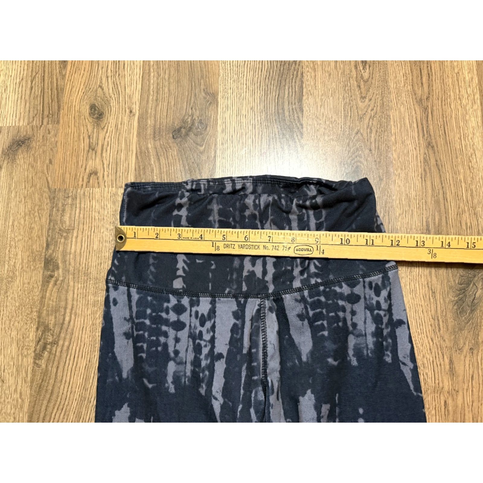 Vintage Danskin Women's Small Grey Leggings Pull On Athletic Wear Casual Activewear Yoga Pants Ankle Inseam 27 in Regular Size S Men/Women: Women Size 28" / US 6 / IT 42 - 7 Thumbnail
