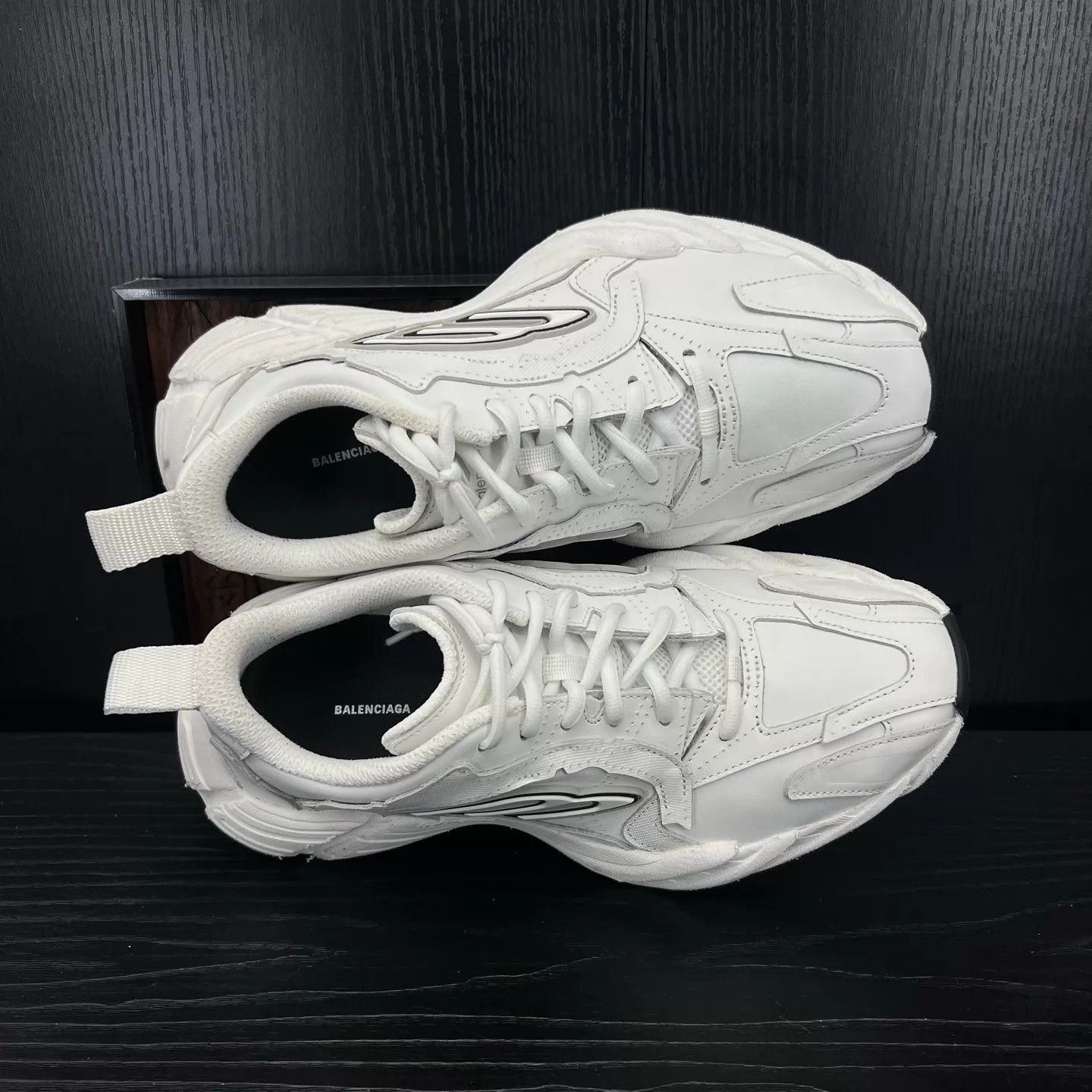 Balenciaga Balenciaga Monday White 39 Like New w/ Box & Accs Size US 9 / IT 39 - 6 Thumbnail