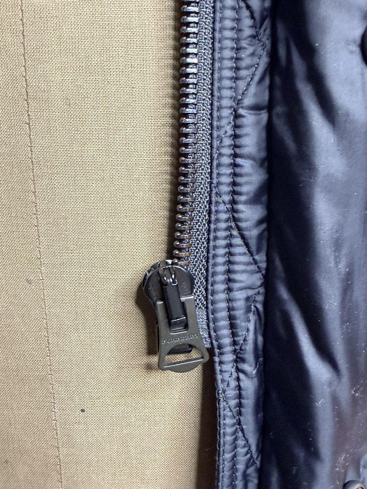 Burberry Burberry Brit Quilted Hallswood Vest. Black. Size Small Size US S / EU 44-46 / 1 - 5 Thumbnail
