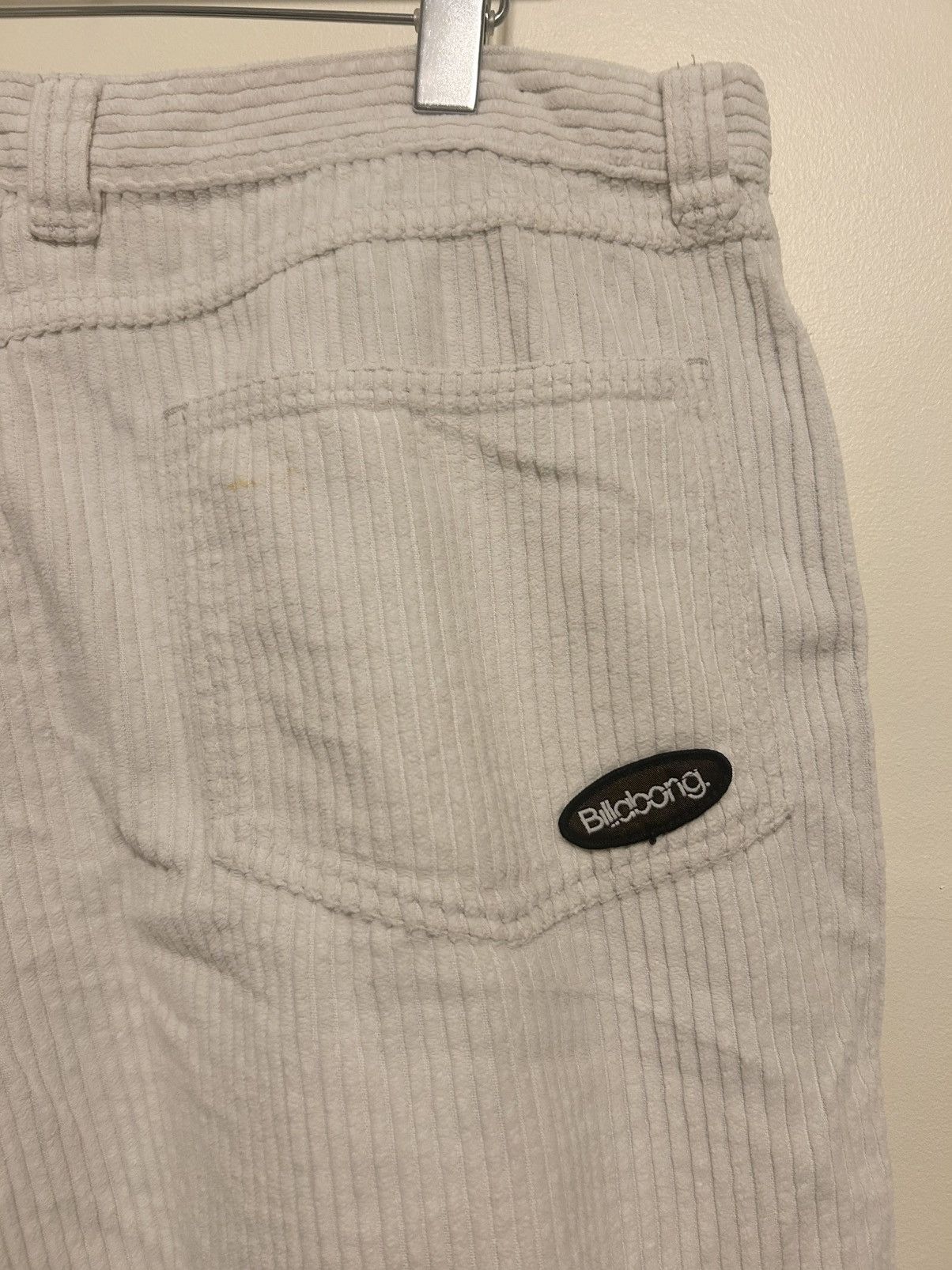 Billabong Y2K Vintage “Cream Corduroy” Billabong Shorts Size US 38 / EU 54 - 4 Thumbnail