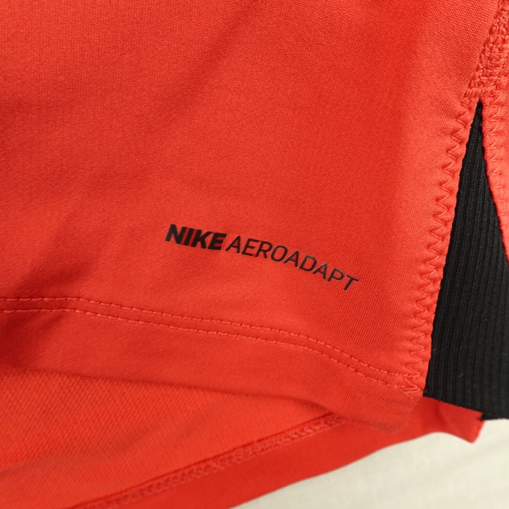 Nike Nike Shirt Mens XL Red Black Slim Fit Pro Aero Adapt Dri Fit Center Swoosh Size US XL / EU 56 / 4 - 5 Thumbnail