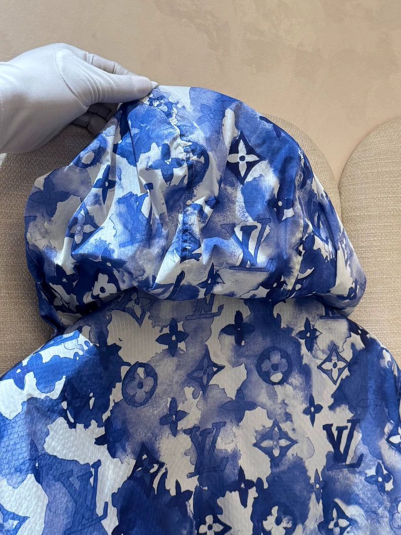 Louis Vuitton louis vuitton Blue ink presbyopic hooded assault jacket Size US M / EU 48-50 / 2 - 6 Thumbnail