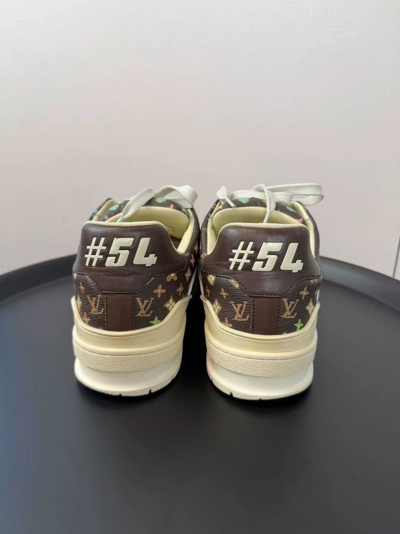 Louis Vuitton Louis Vuitton Tyler co-branded brown chocolate tri-color p Size US 9.5 / EU 42-43 - 4 Thumbnail