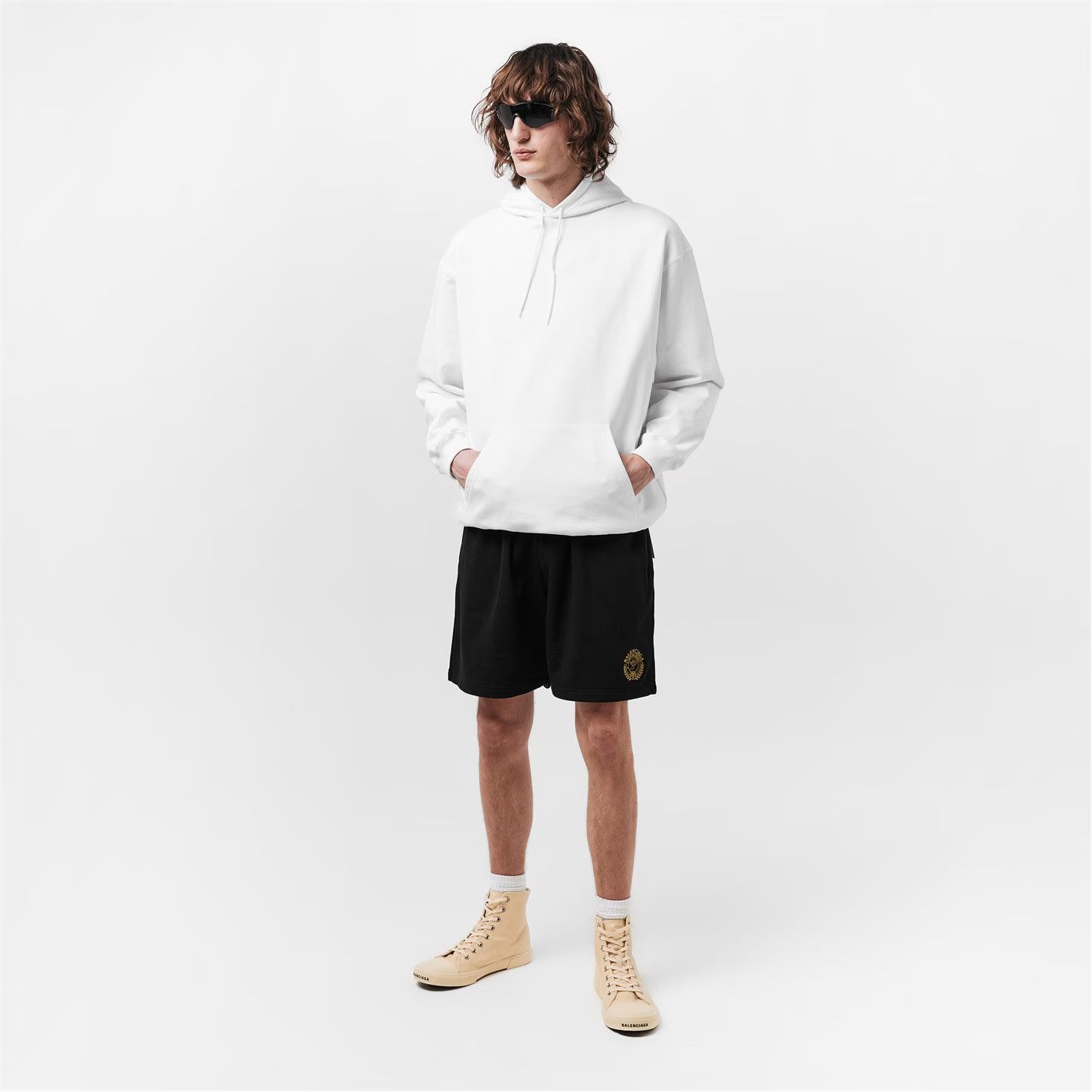 Balenciaga o1g2r1mq0226 Relaxed Fit Pull Over Hoodie In White Size US M / EU 48-50 / 2 - 6 Thumbnail