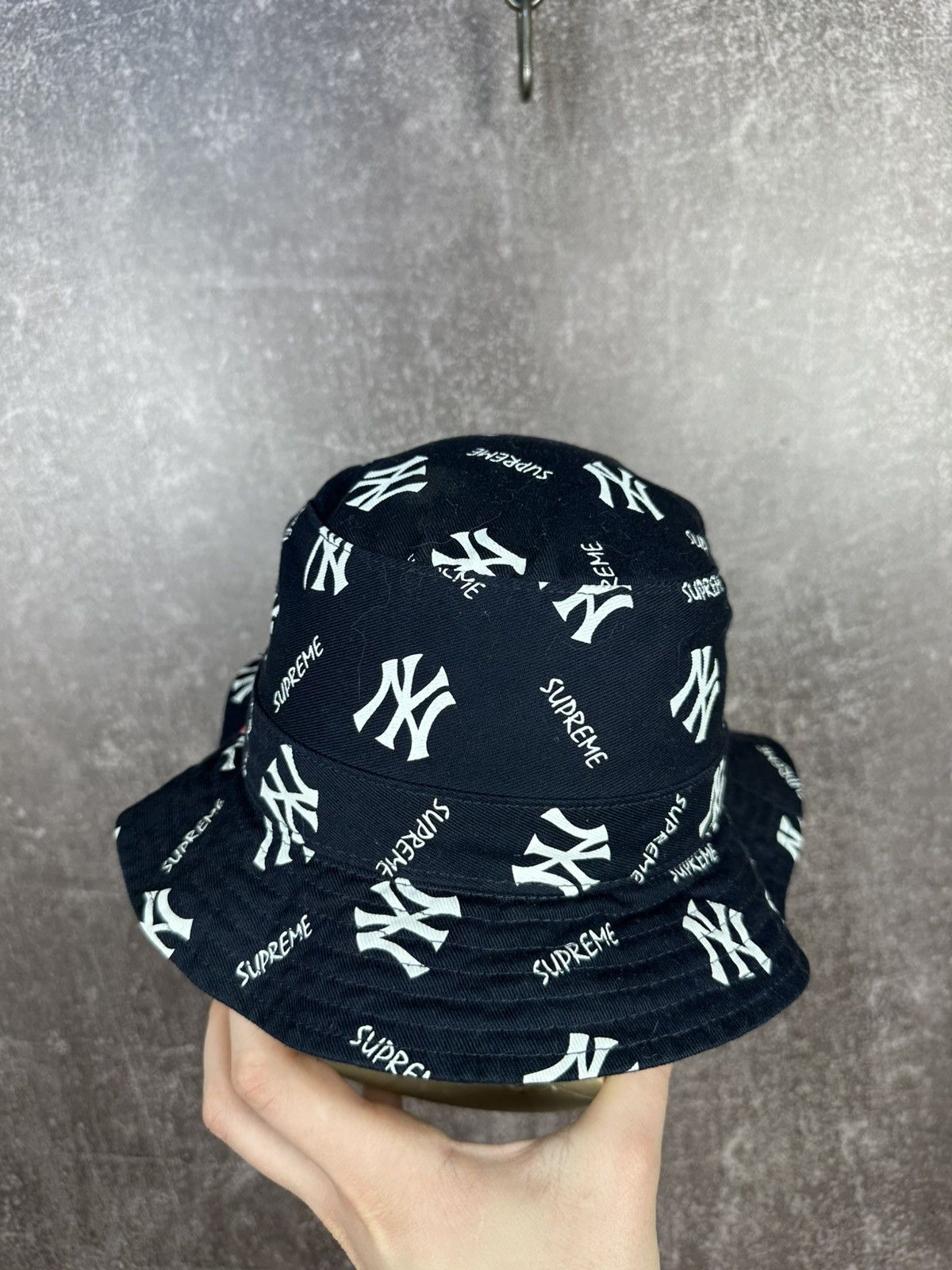 47 Brand × New York Yankees × Supreme Supreme x New York Yankees bucket hat Size ONE SIZE - 4 Thumbnail